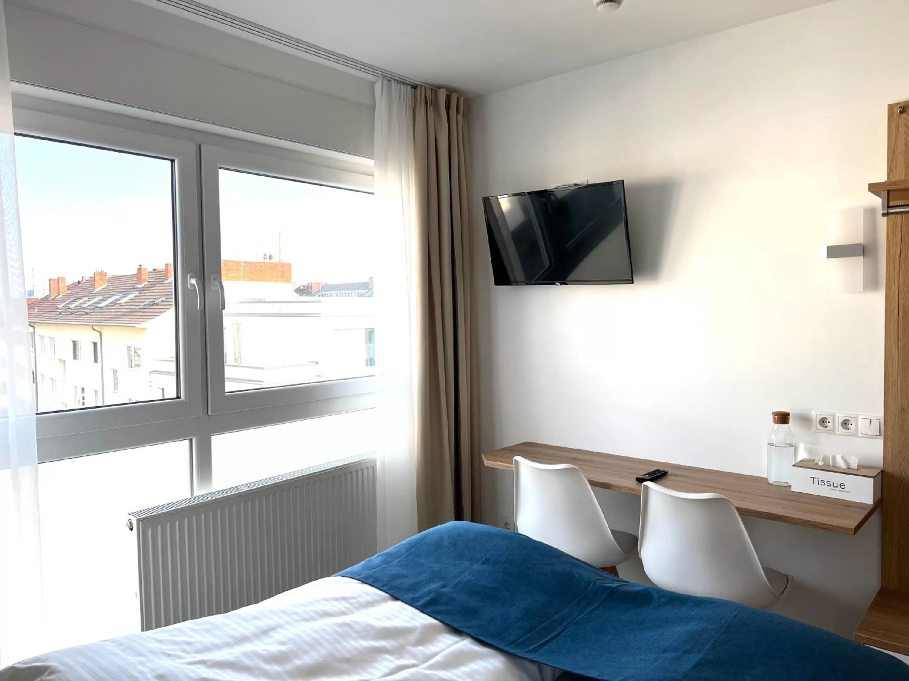 City view, Bed in Hotel 83