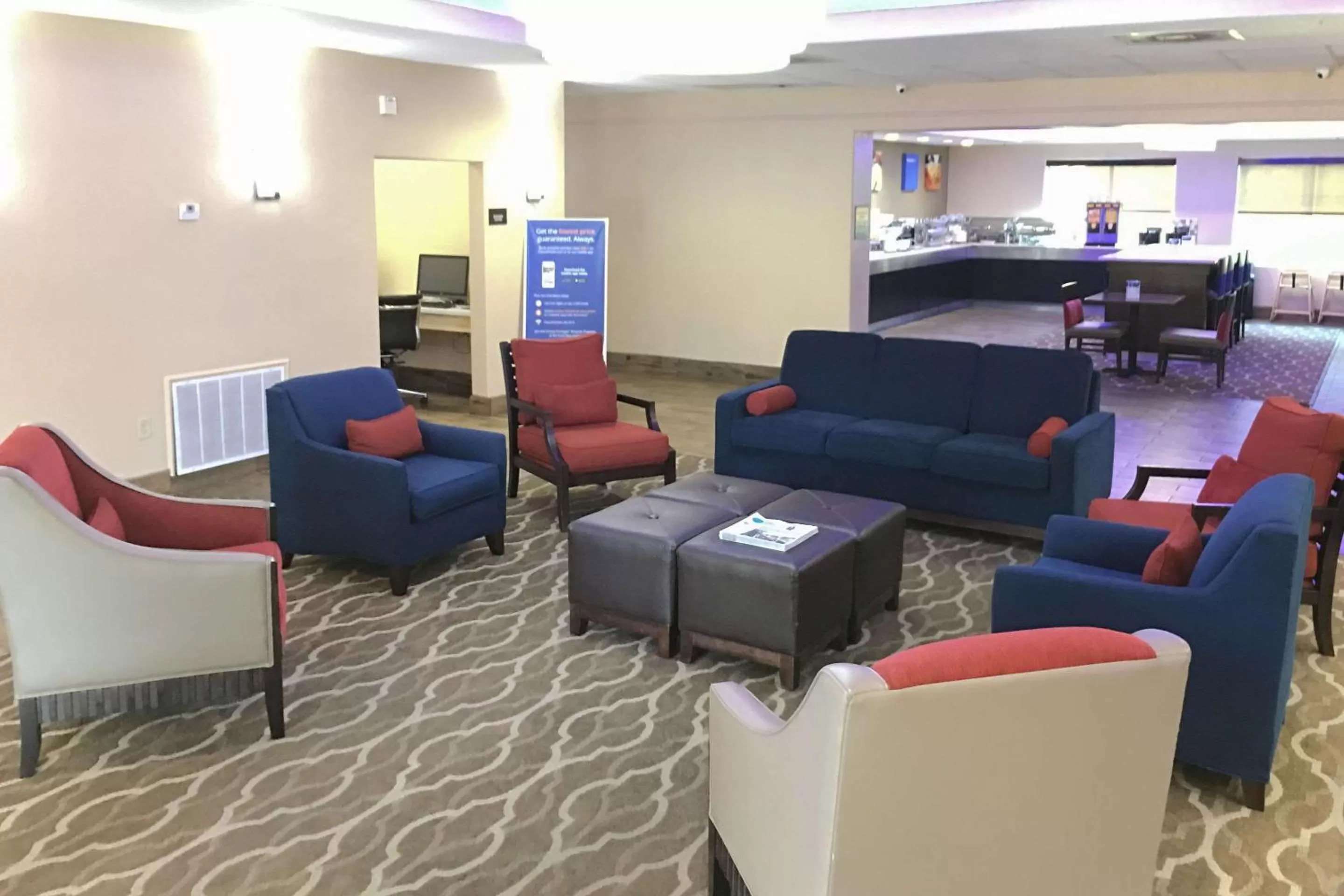 Lobby or reception in Comfort Inn & Suites Near Six Flags & Medical Center