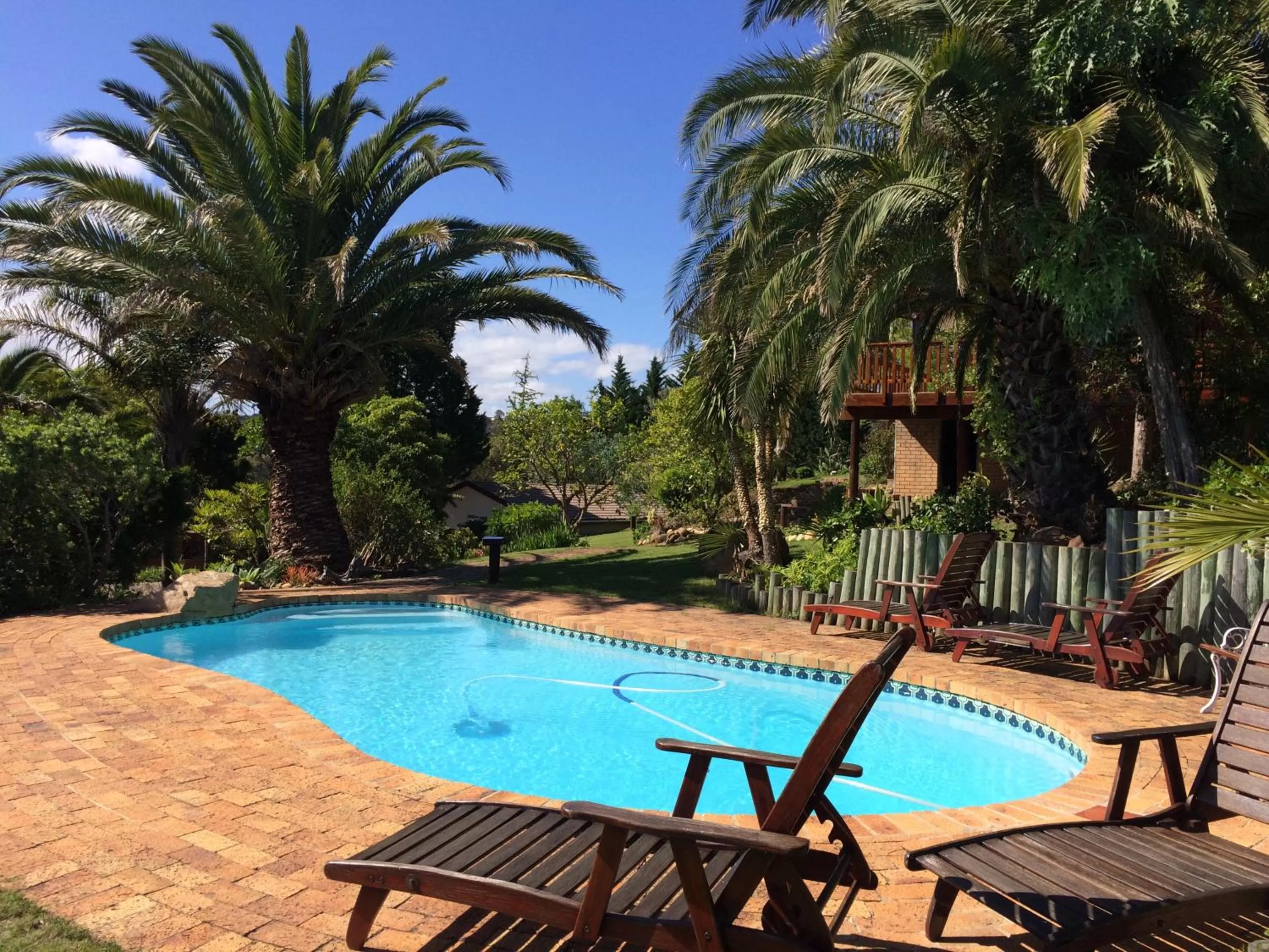 Swimming pool in Fish Eagle Lodge