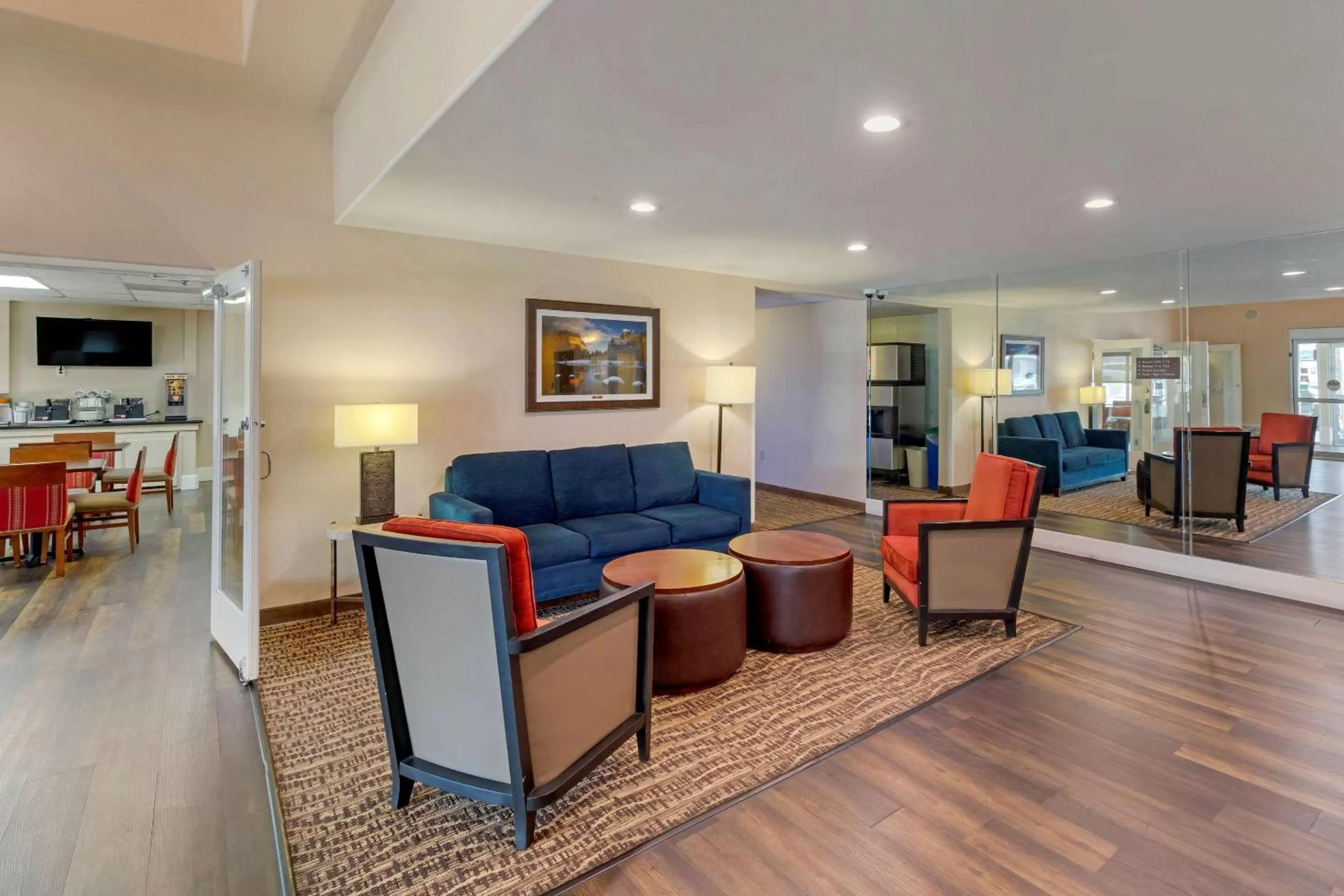 Lobby or reception in Comfort Suites Victorville-Hesperia