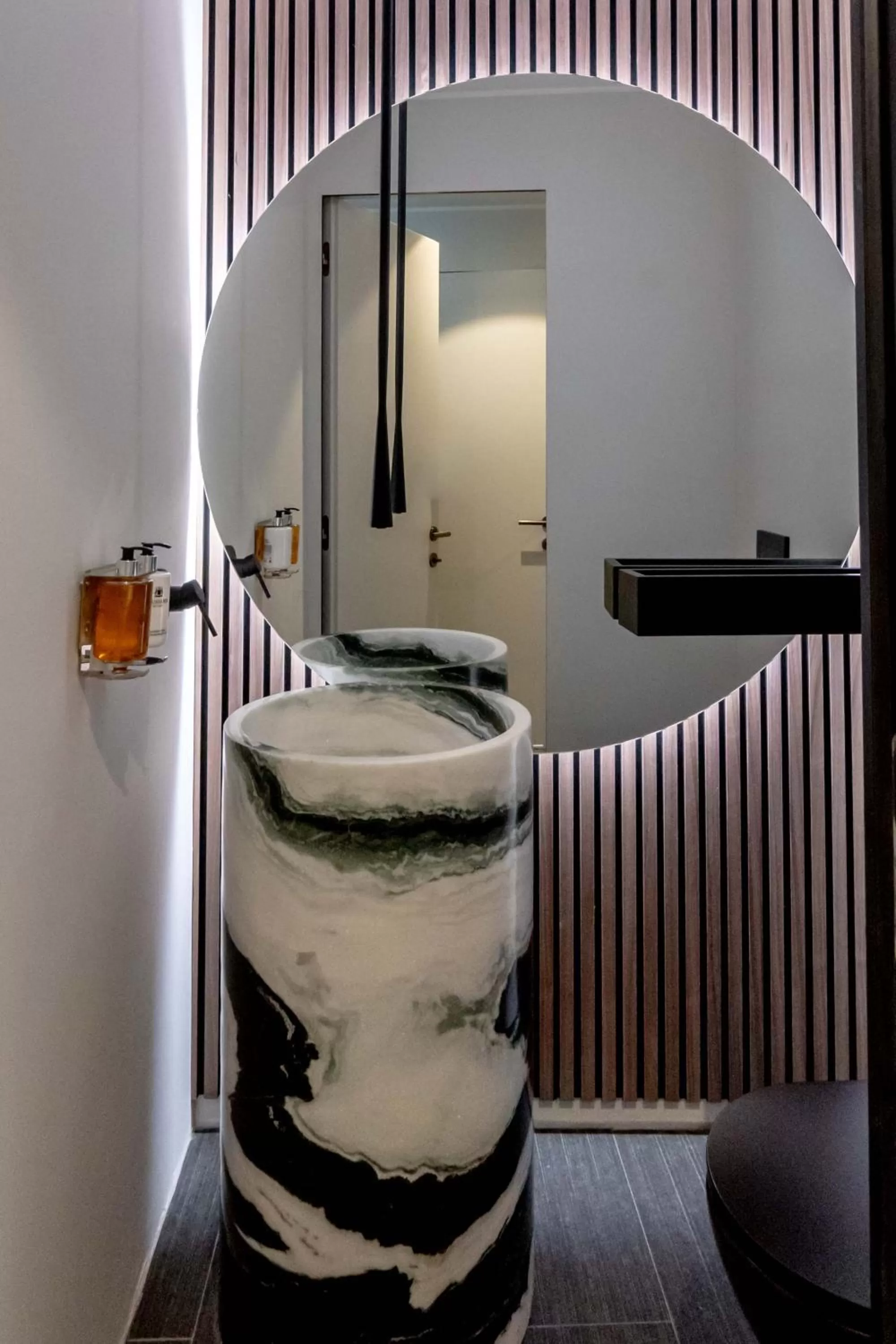 Bathroom in Smart Hotel Binario - Self Check-In