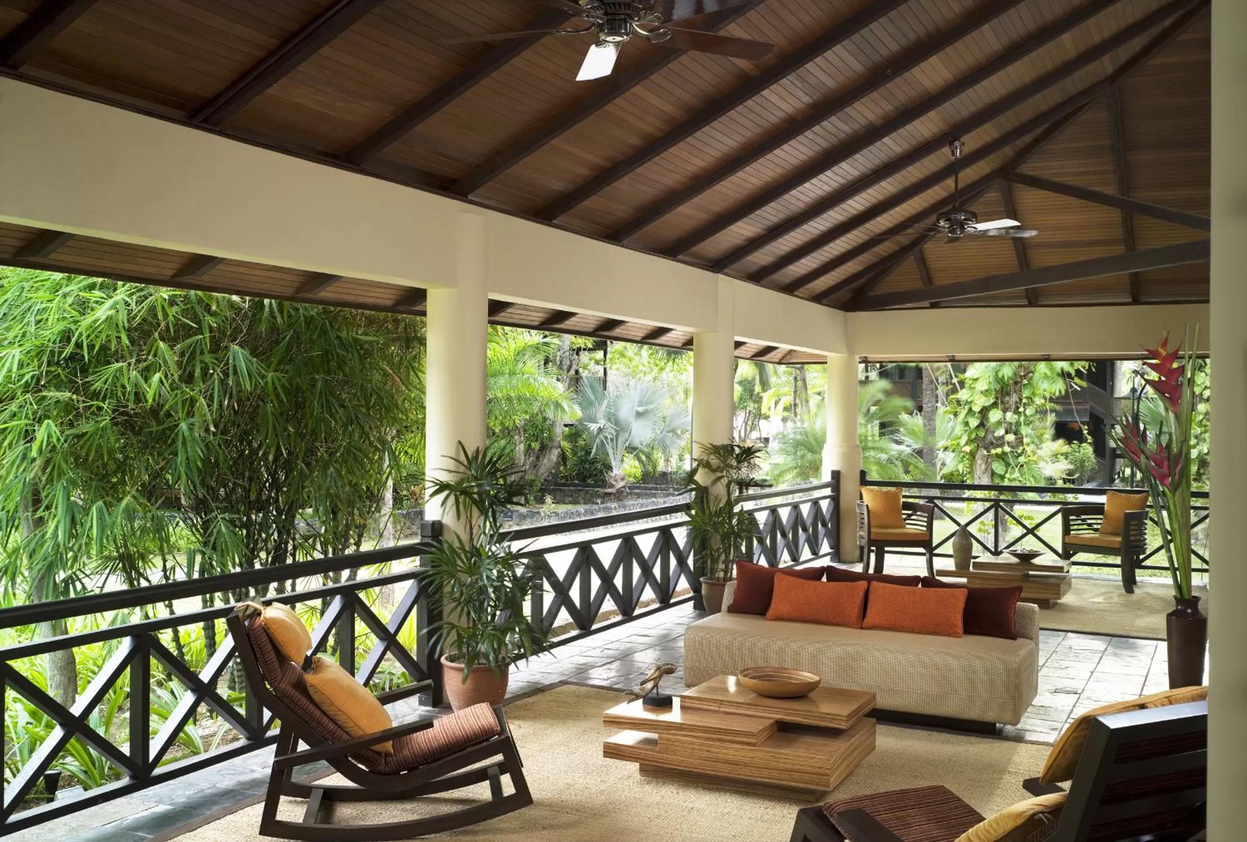 Lounge or bar in Rebak Island Resort & Marina, Langkawi 大自然 野生动物与美食爱好者的天堂