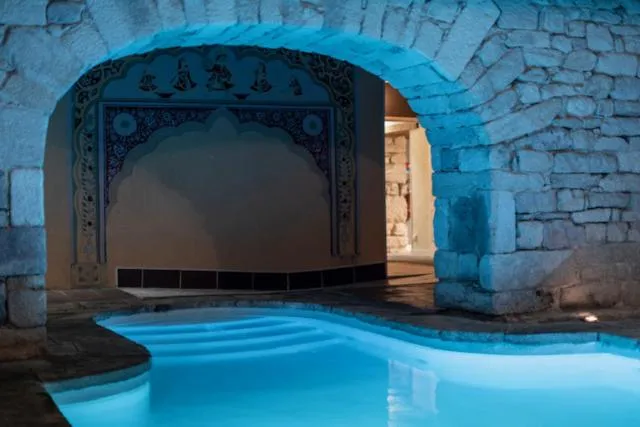 Sauna in Manoir des Indes, The Originals Relais