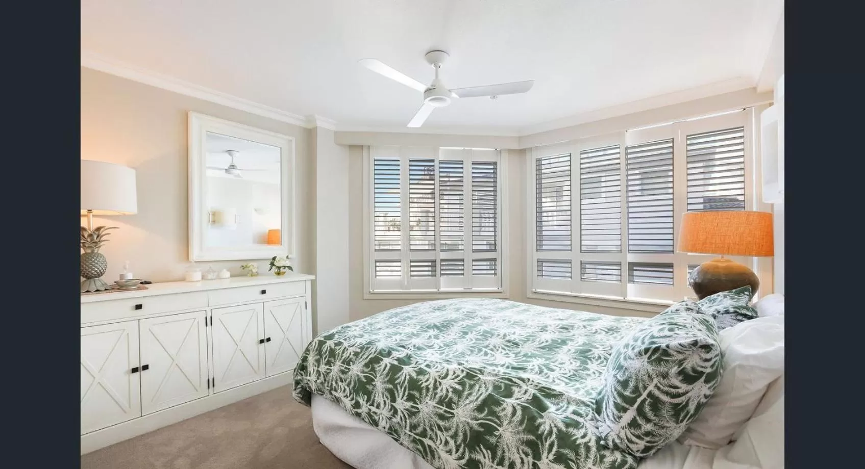 Bedroom, Bed in La Grande Apartments