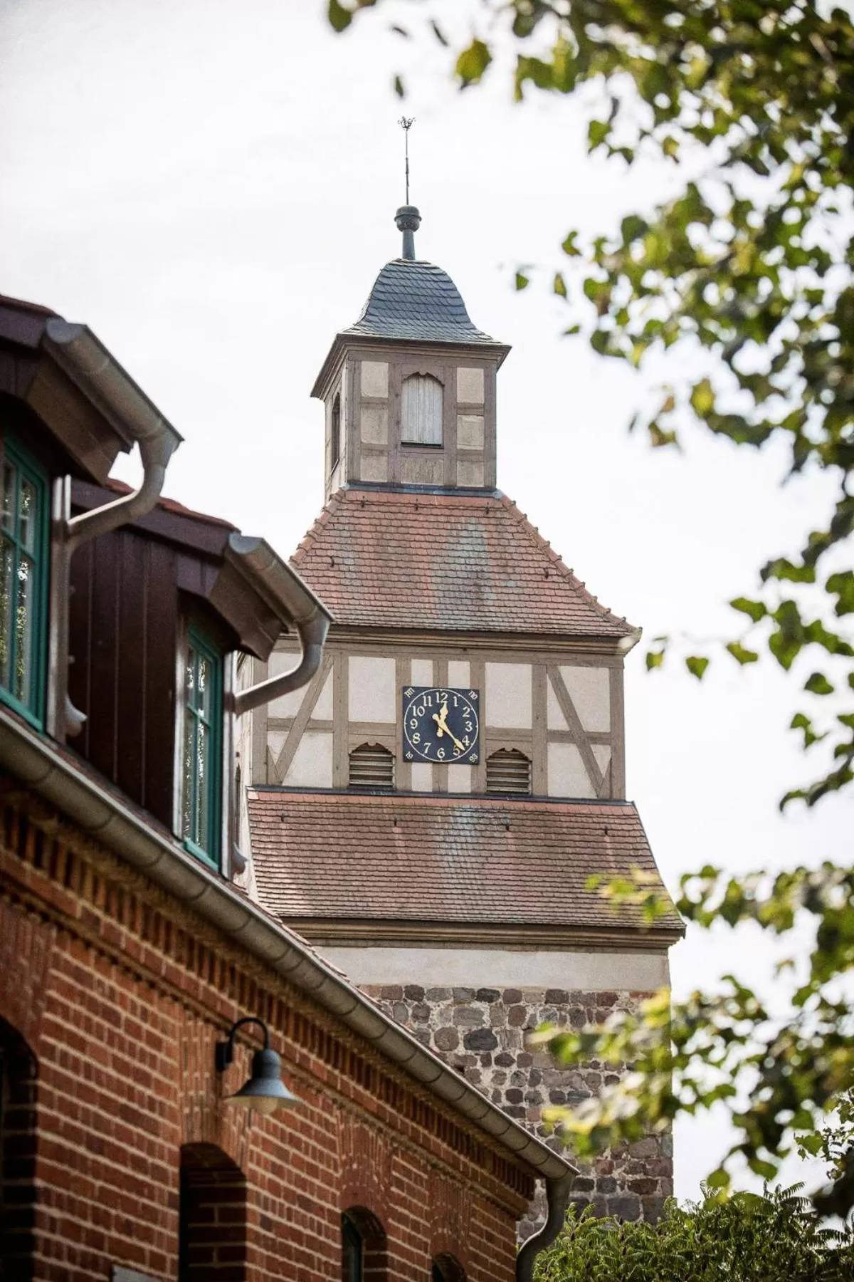 Property building in Hotel Zur Linde Dein Self Check In