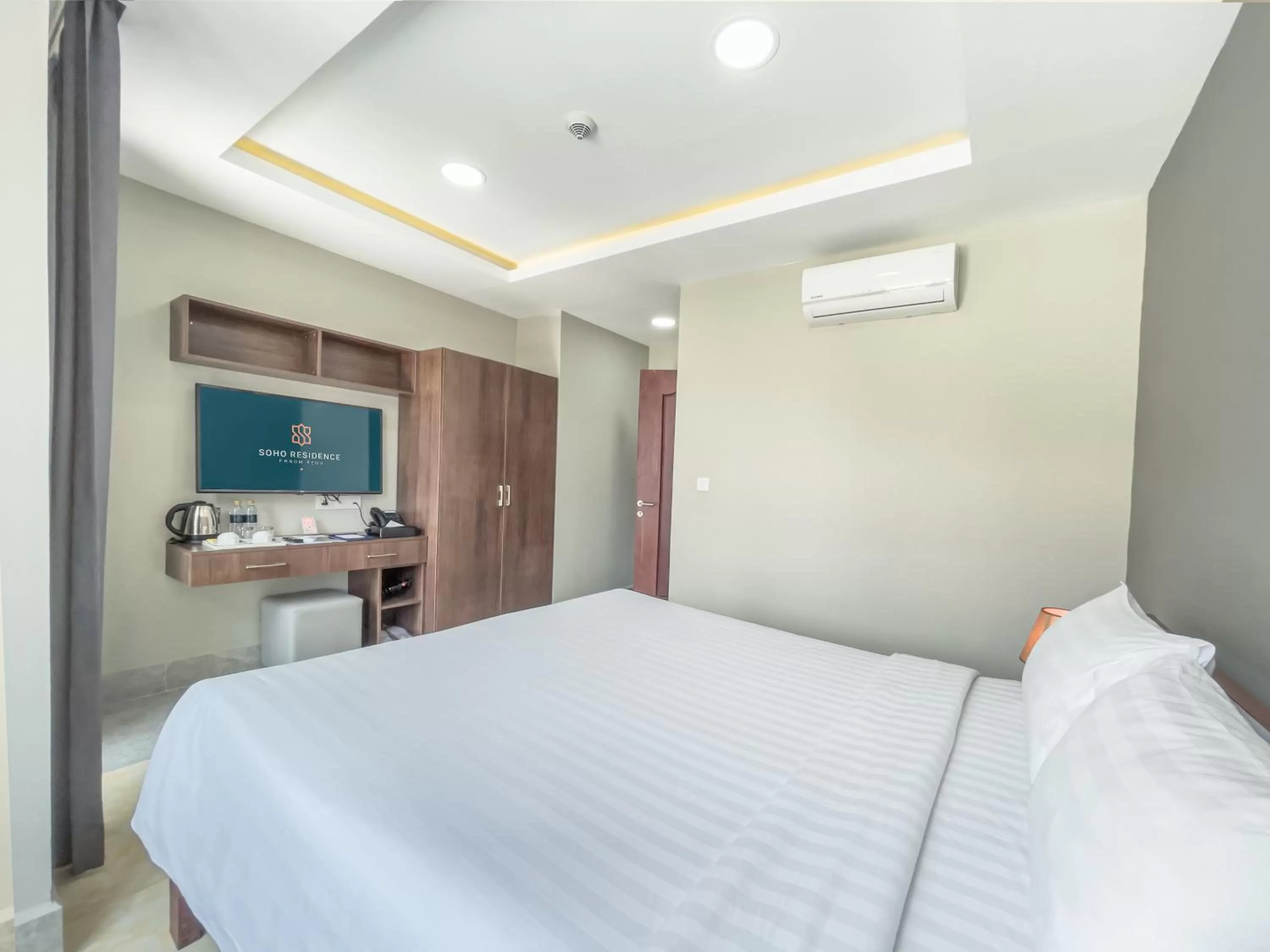 Bedroom, Bed in SOHO Residence