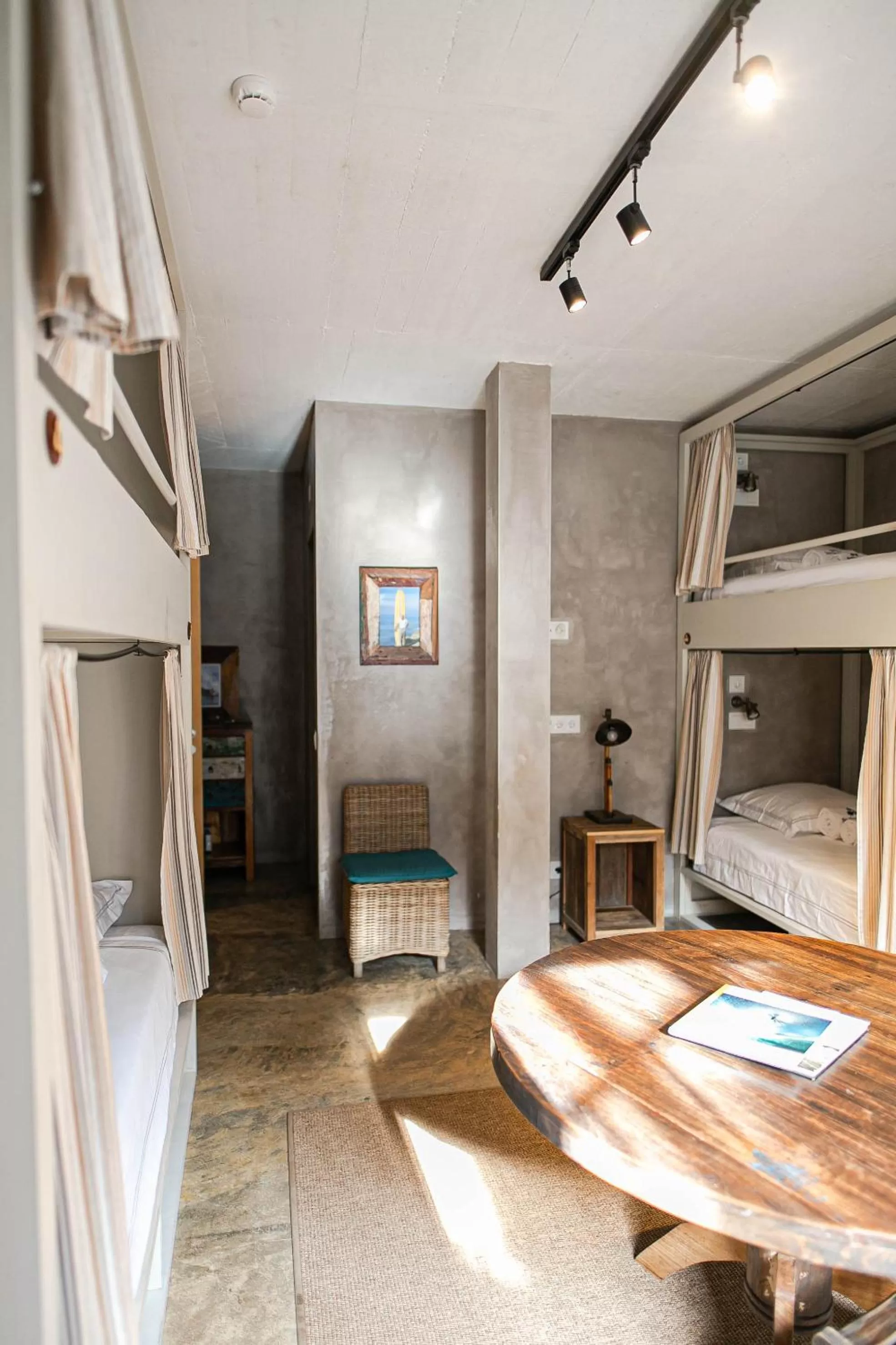 Bed in Surfers Lodge Peniche