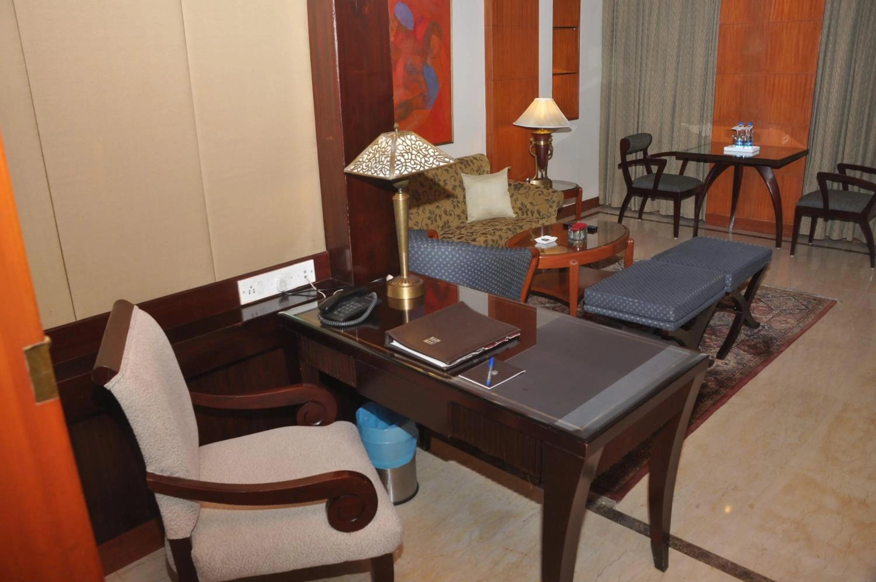 Living room in The Hans, New Delhi