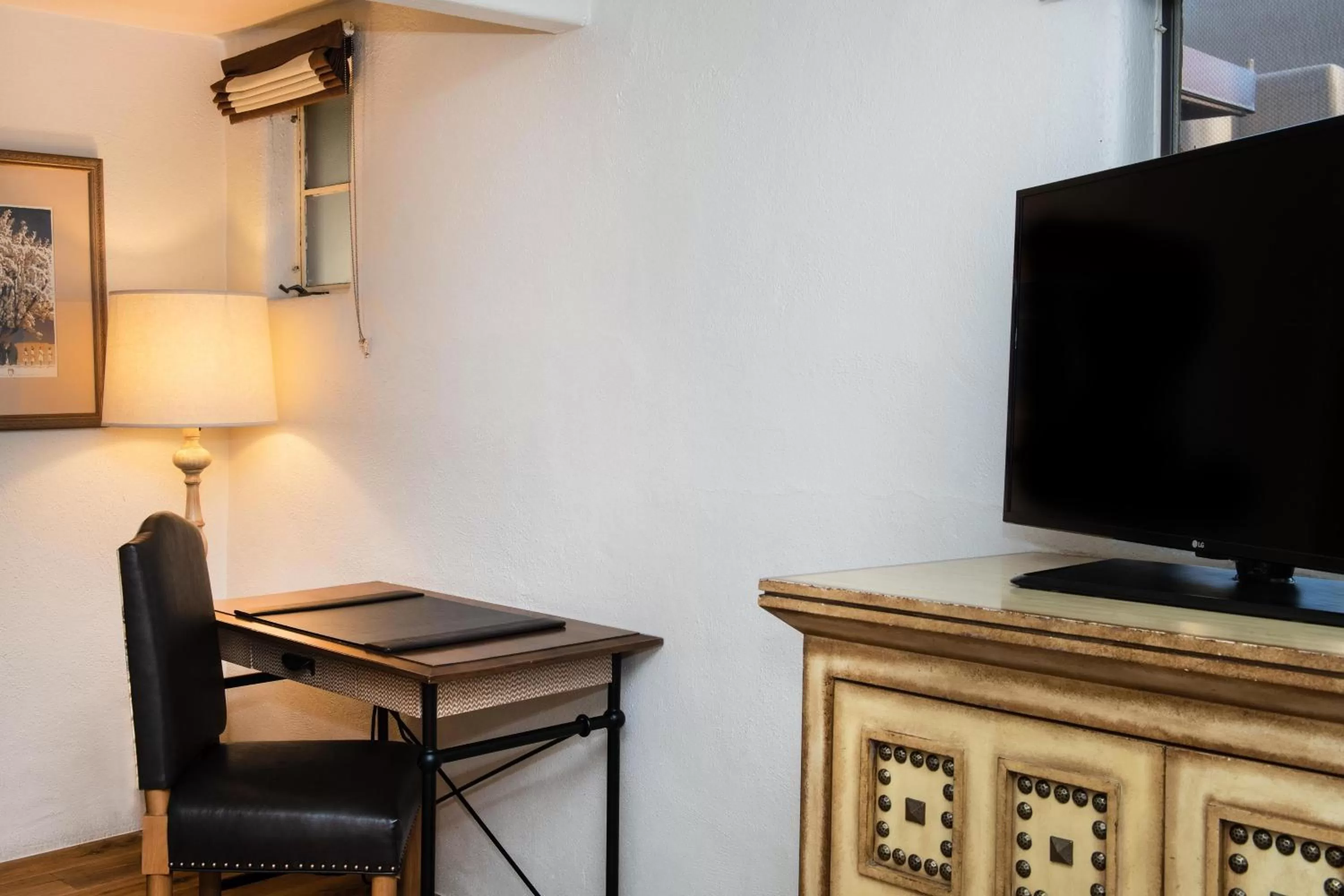 Photo of the whole room in La Posada De Santa Fe, a Tribute Portfolio Resort & Spa