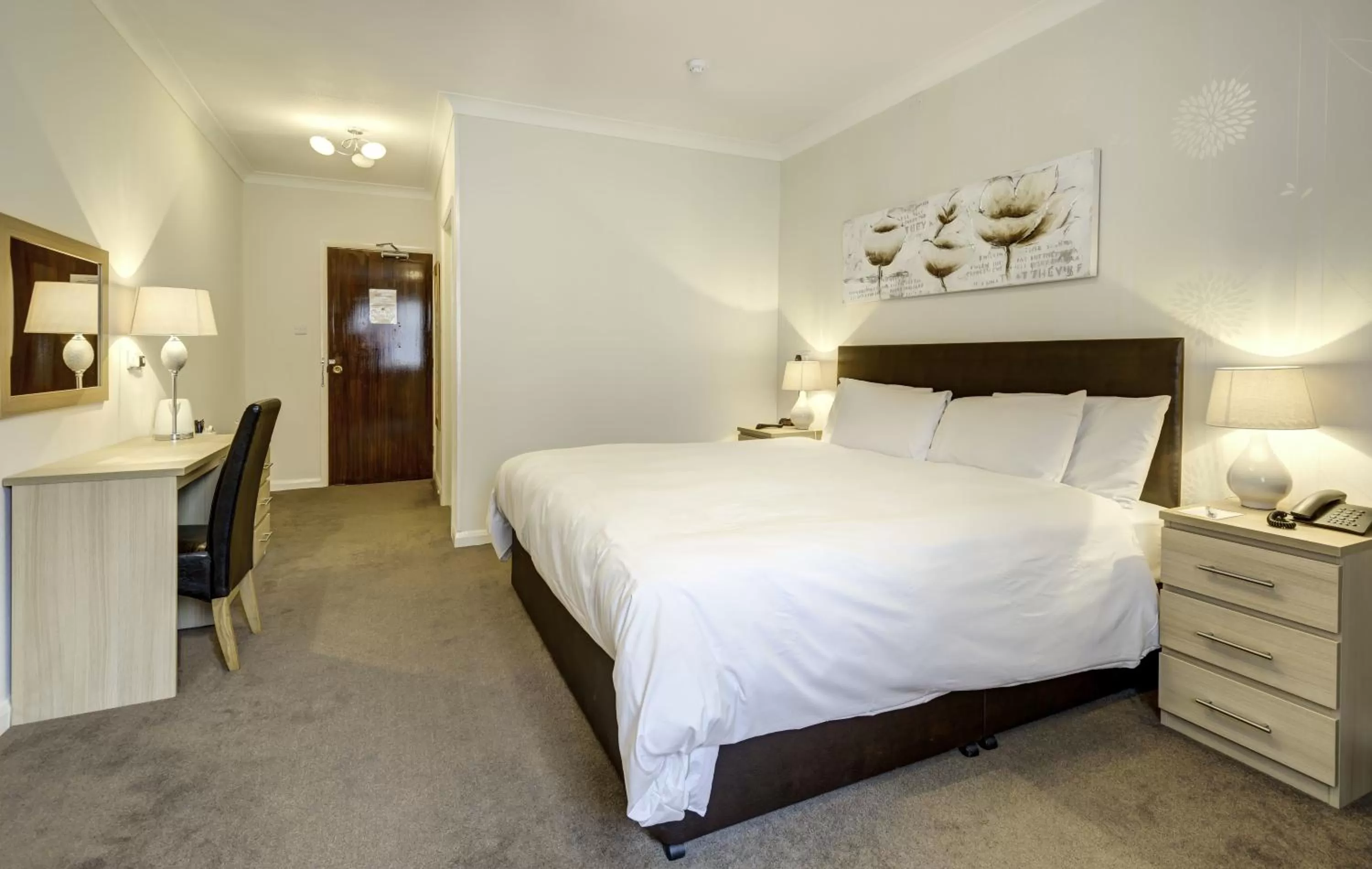 Bedroom, Bed in Best Western The Royal Chase Hotel