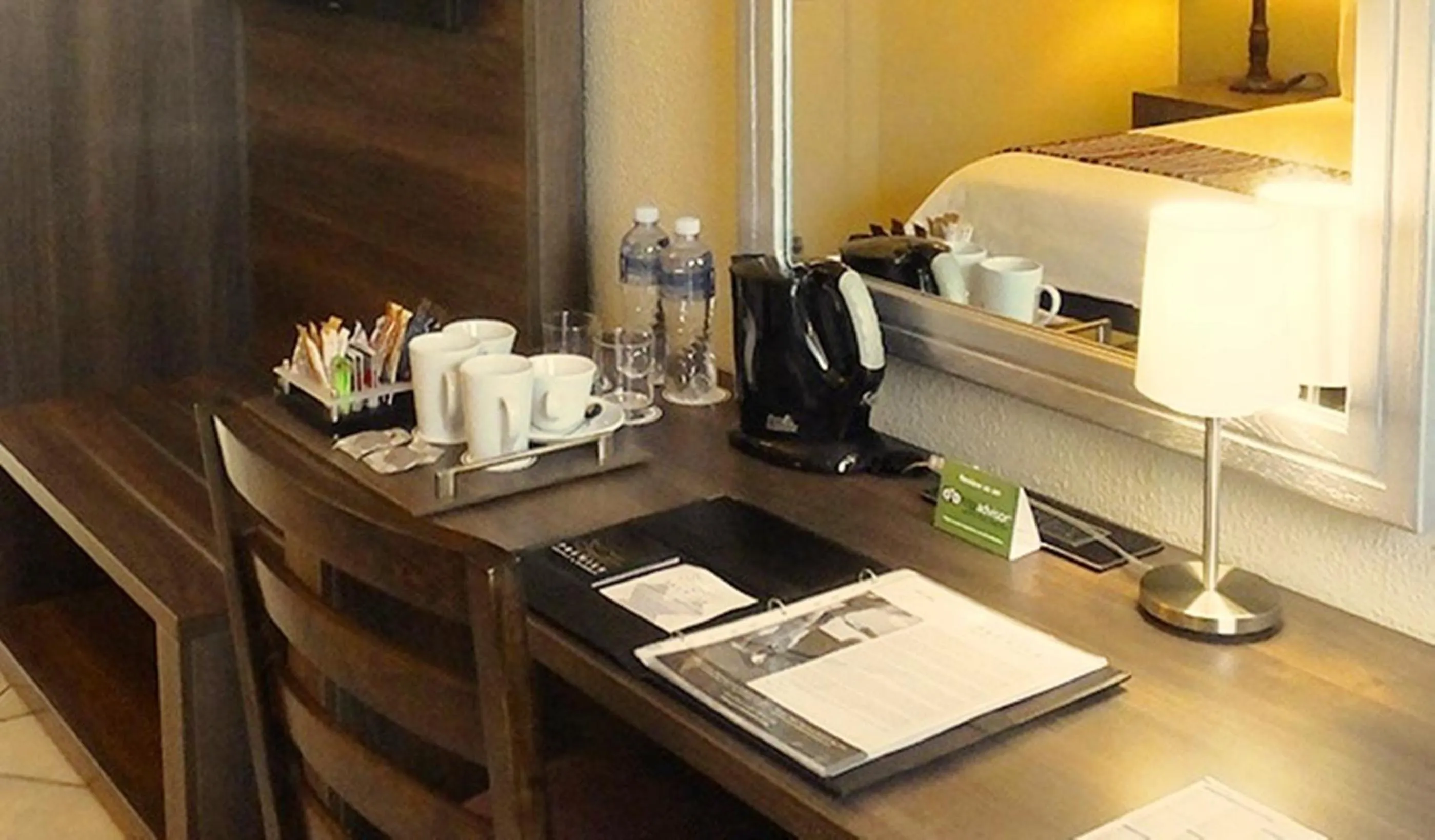 Coffee/tea facilities in Premier Hotel The Richards