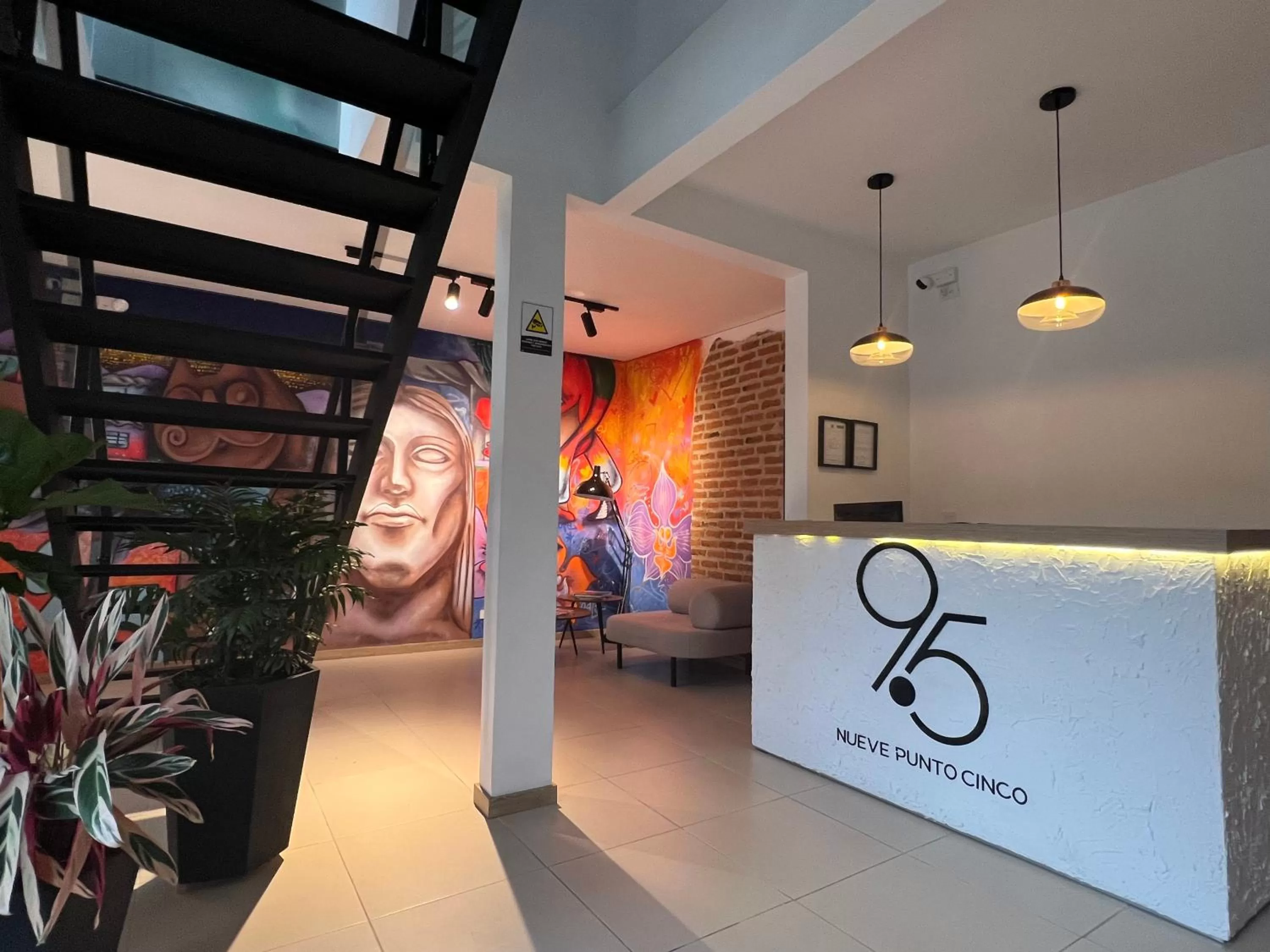 Lobby or reception in HOTEL 9.5 SAN FERNANDO