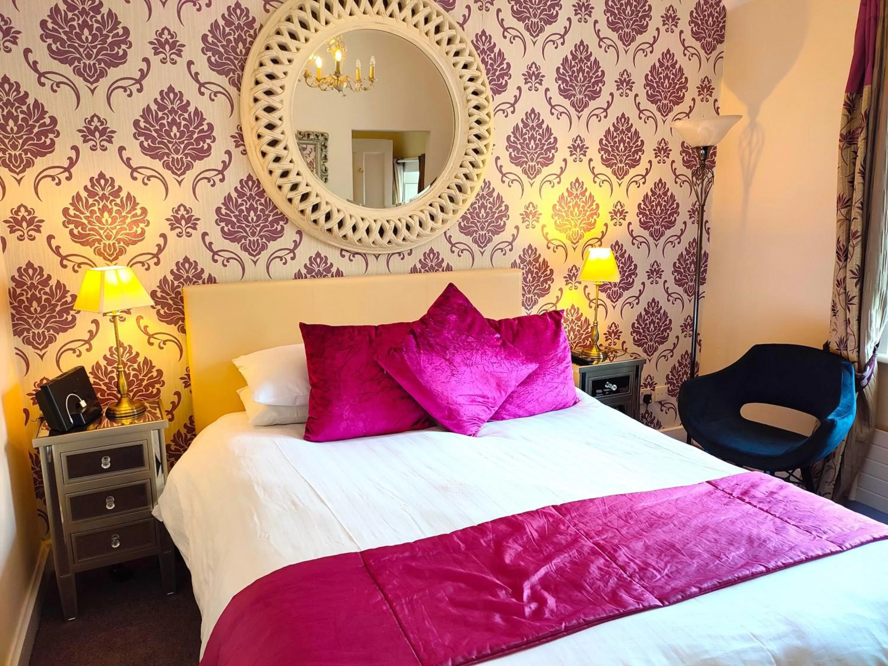 Double Room in Robin Hill House B&B