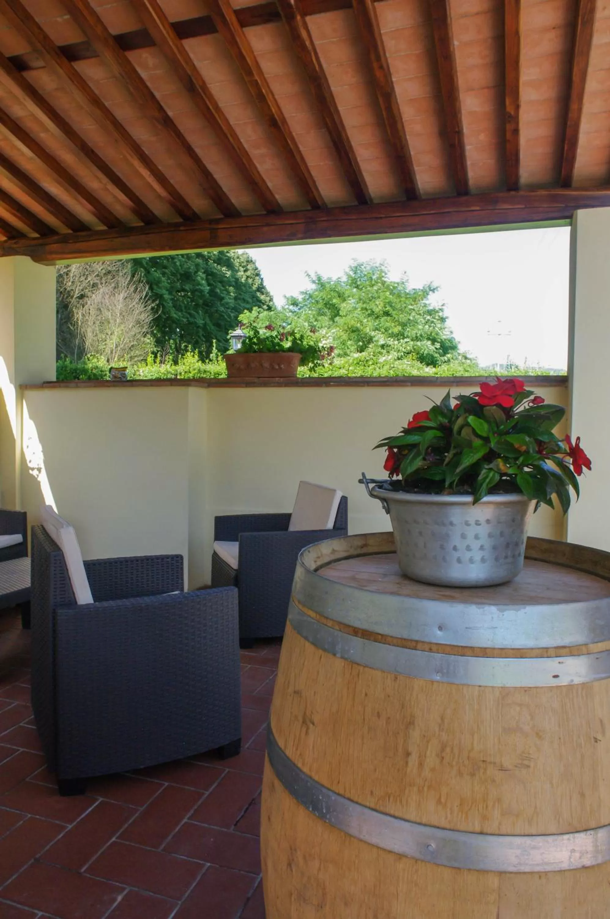 Garden in CASALE LA FATA -tipico toscano immerso nelle colline tra Lucca e Versilia, 6 appartamenti indipendenti