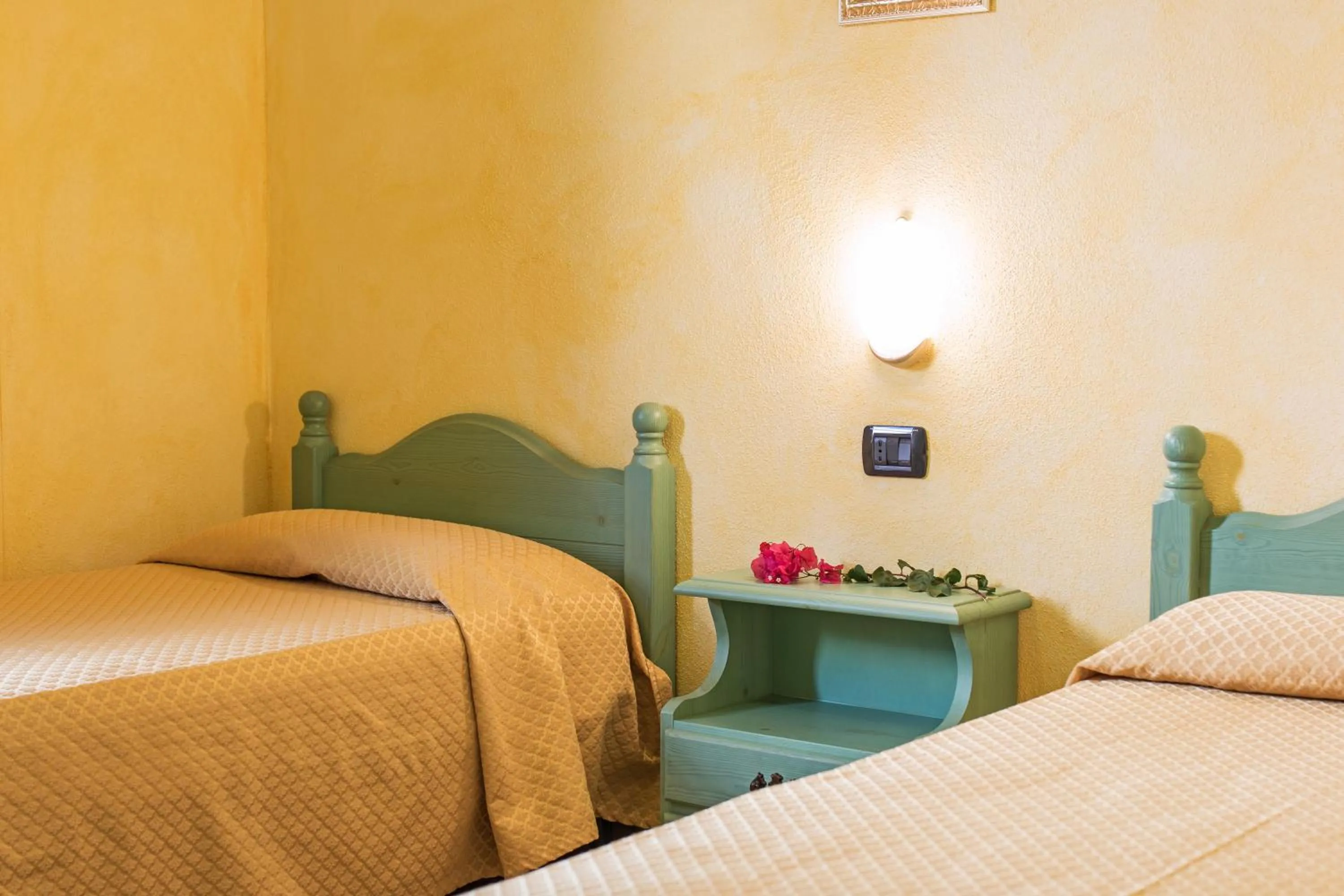 Bedroom, Bed in Albergo Residenziale Gli Ontani