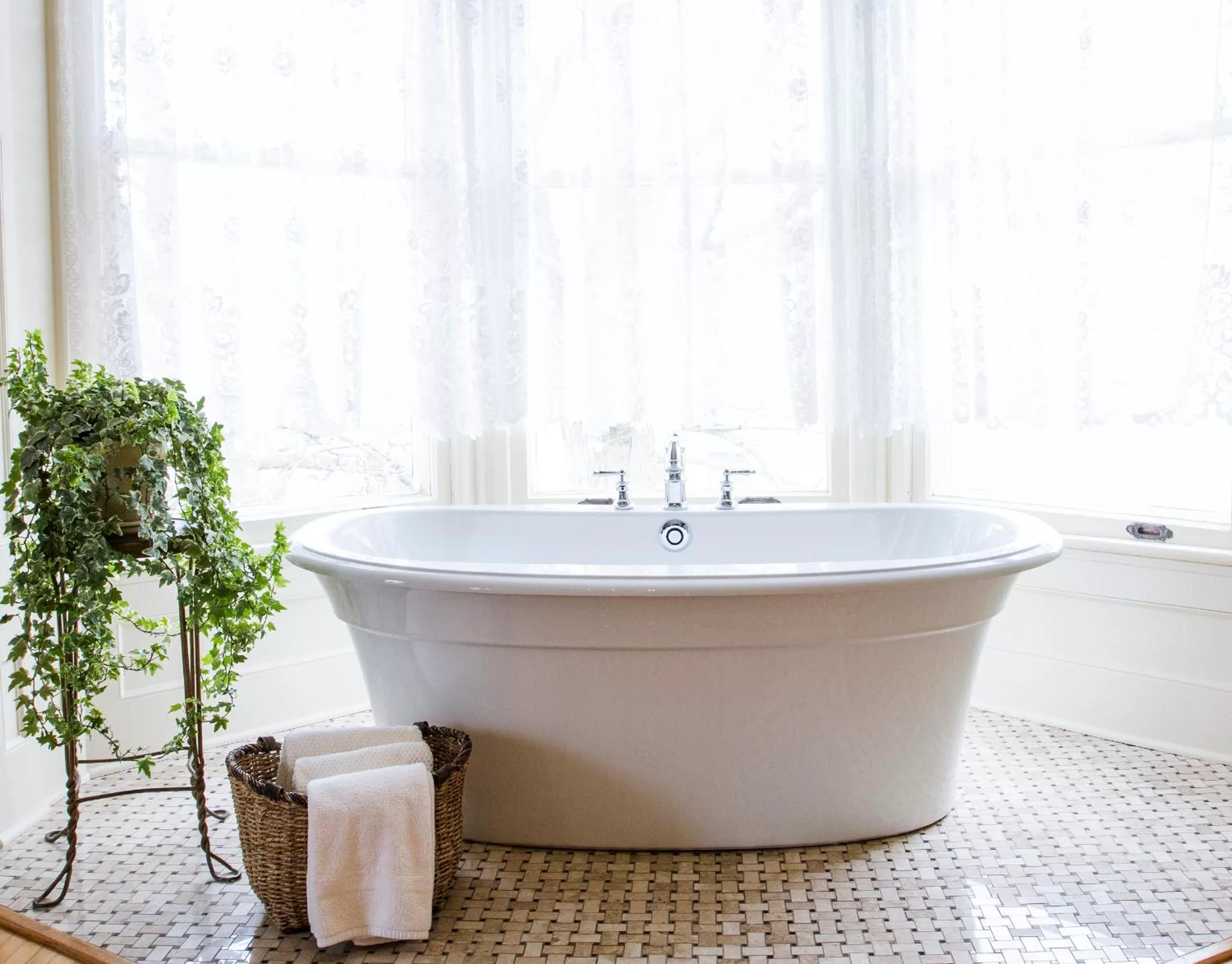 Bathroom in The Foxglove Inn