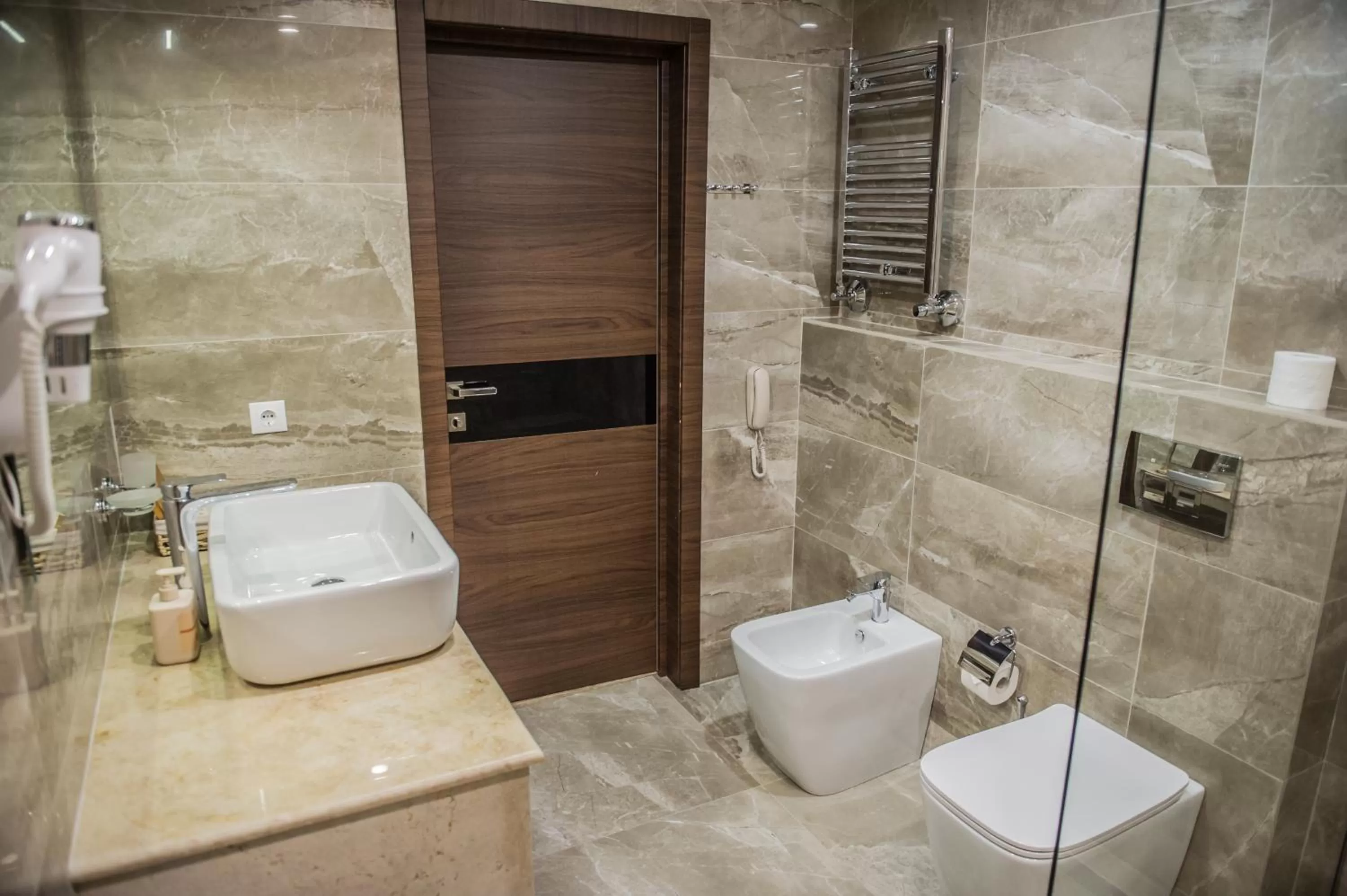 Bathroom in Bernardazzi Grand Hotel