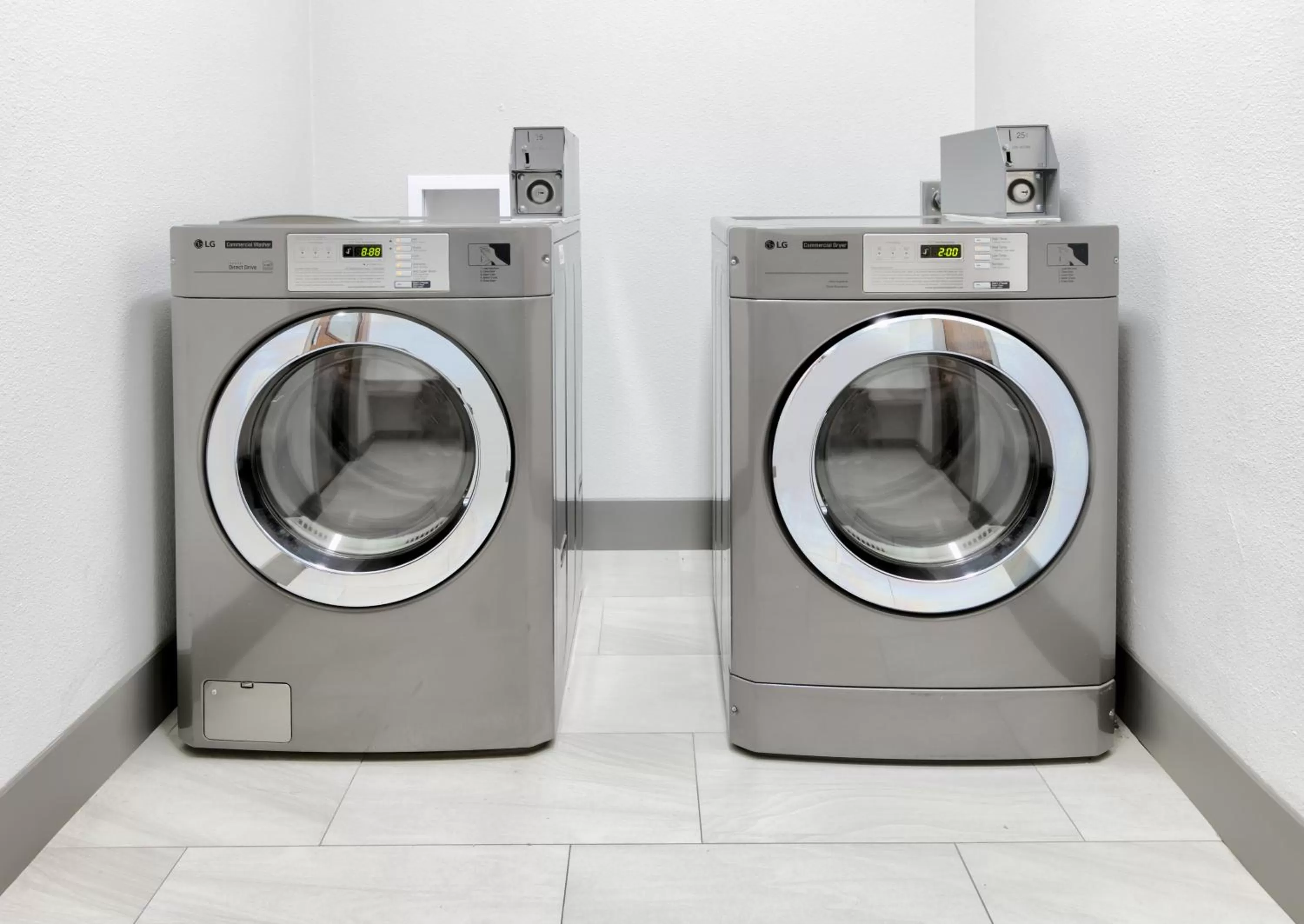 washing machine in Holiday Inn Express & Suites DALLAS PARK CENTRAL NORTHEAST by IHG