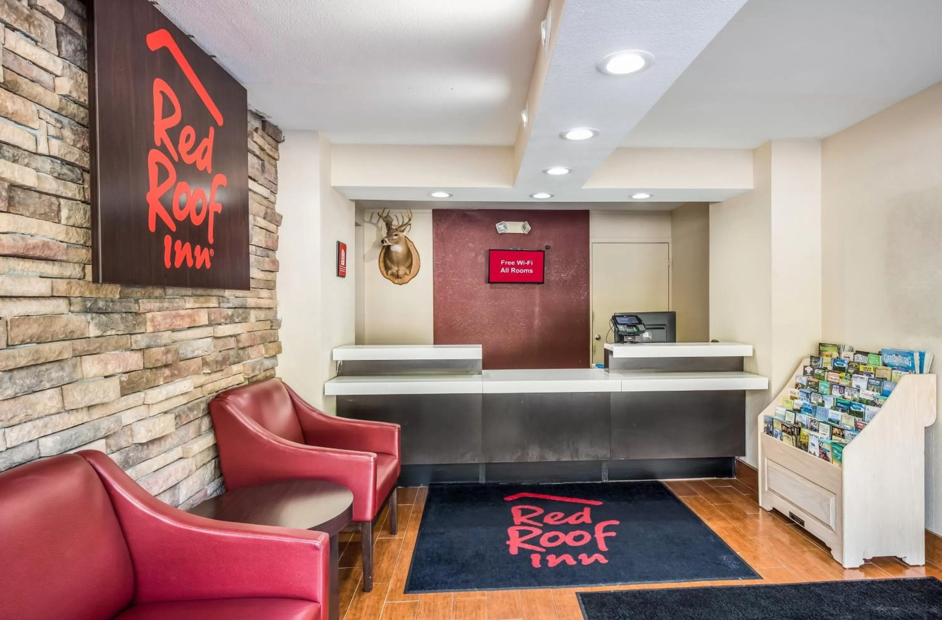 Lobby or reception in Red Roof Inn Caryville