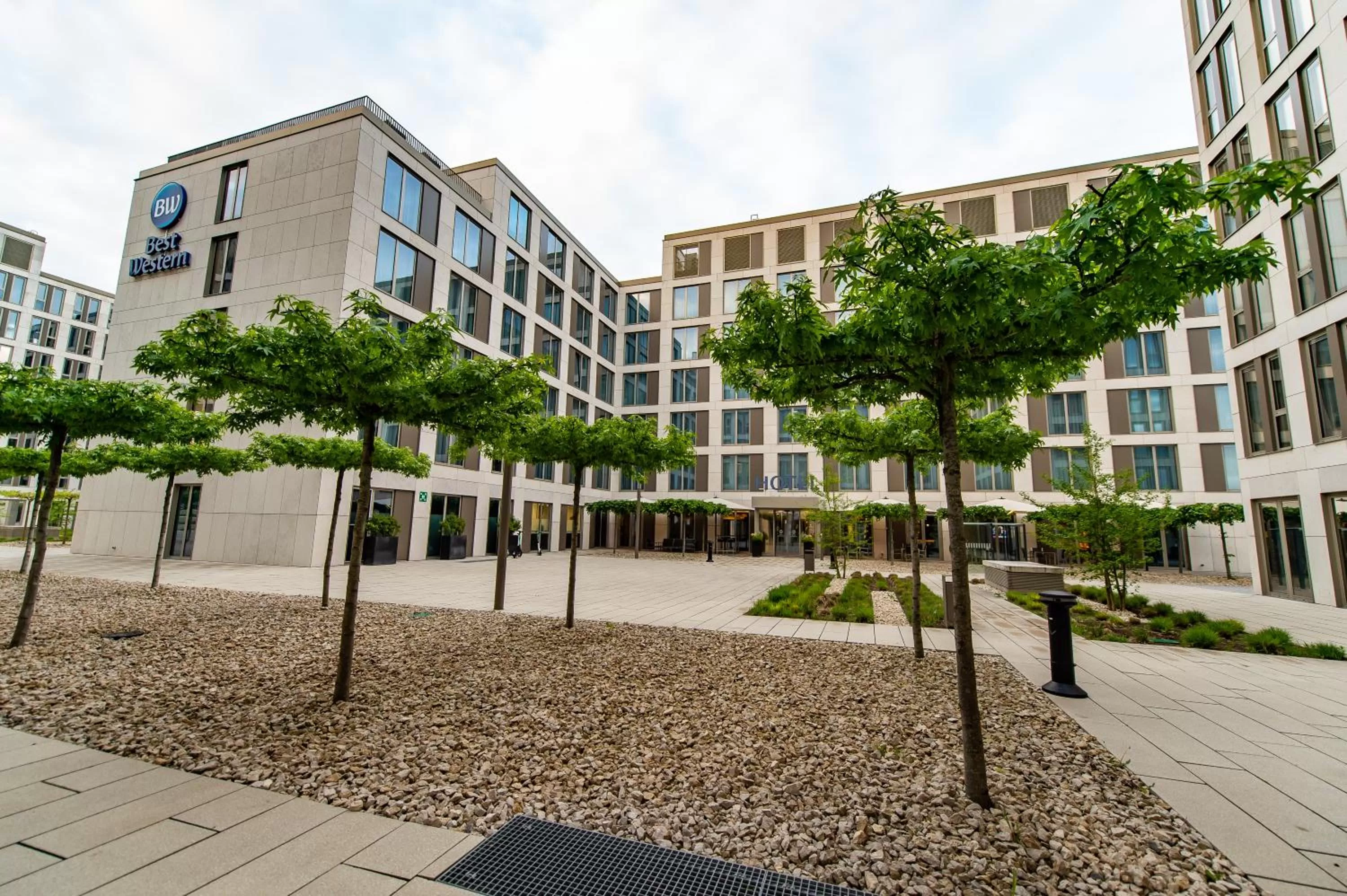 Property building in Best Western Hotel Wiesbaden