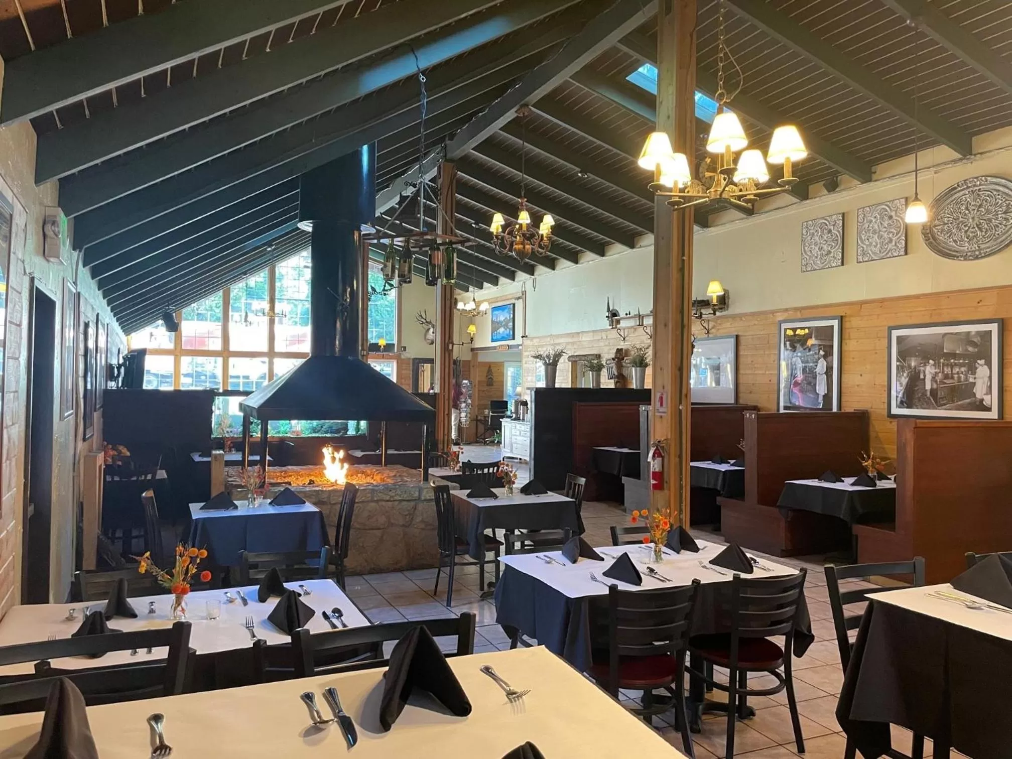 Restaurant/places to eat in Shasta Inn