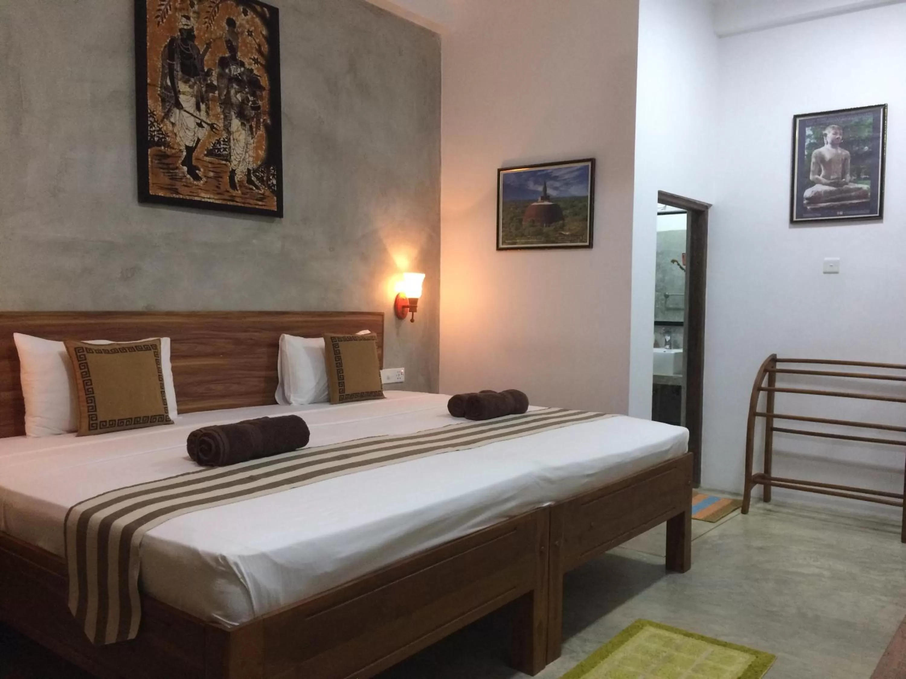 Bed in Green Wood Villa Negombo