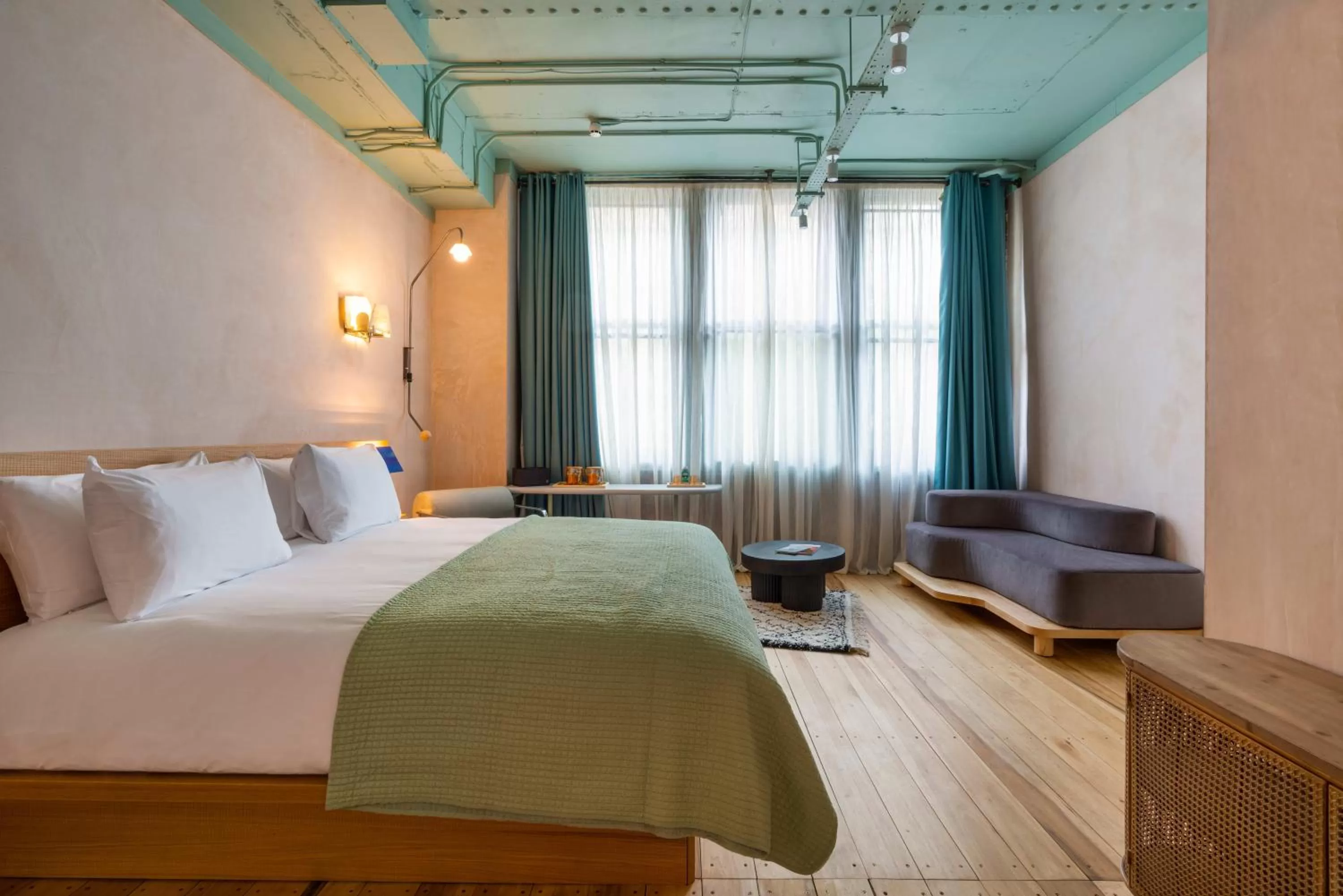 Bedroom, Bed in The Alan