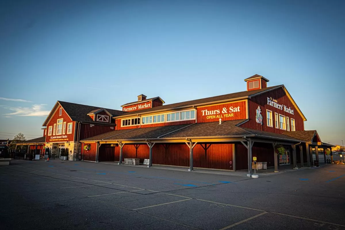 Area and facilities in Staybridge Suites - Waterloo - St. Jacobs Area