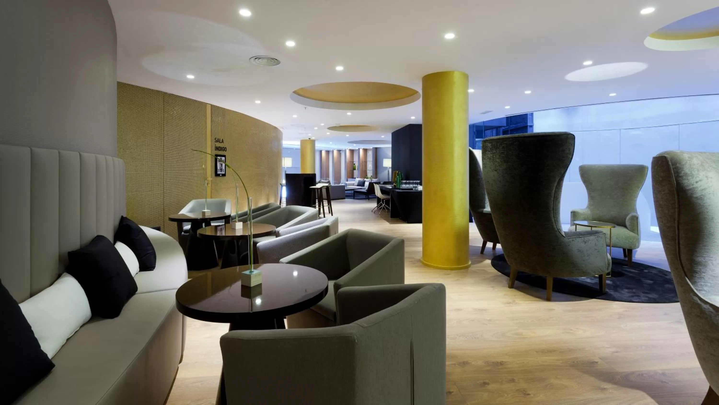 Lounge or bar in Hotel Condes de Barcelona