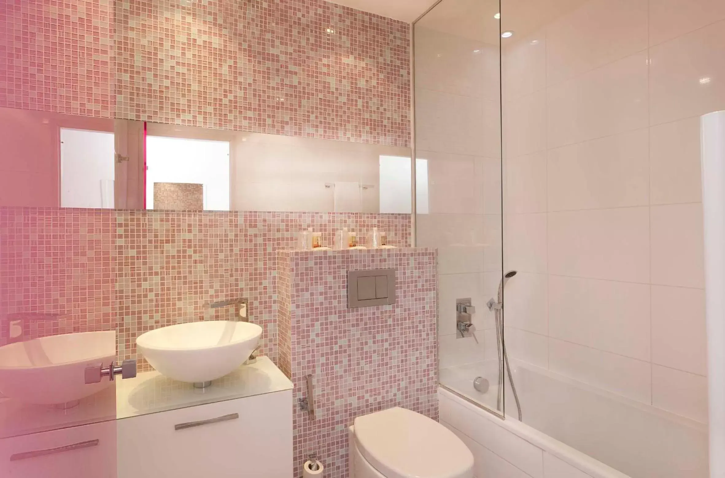 Deluxe Double or Twin Room in Color Design Hotel Deluxe Double or Twin Room in Color Design Hotel