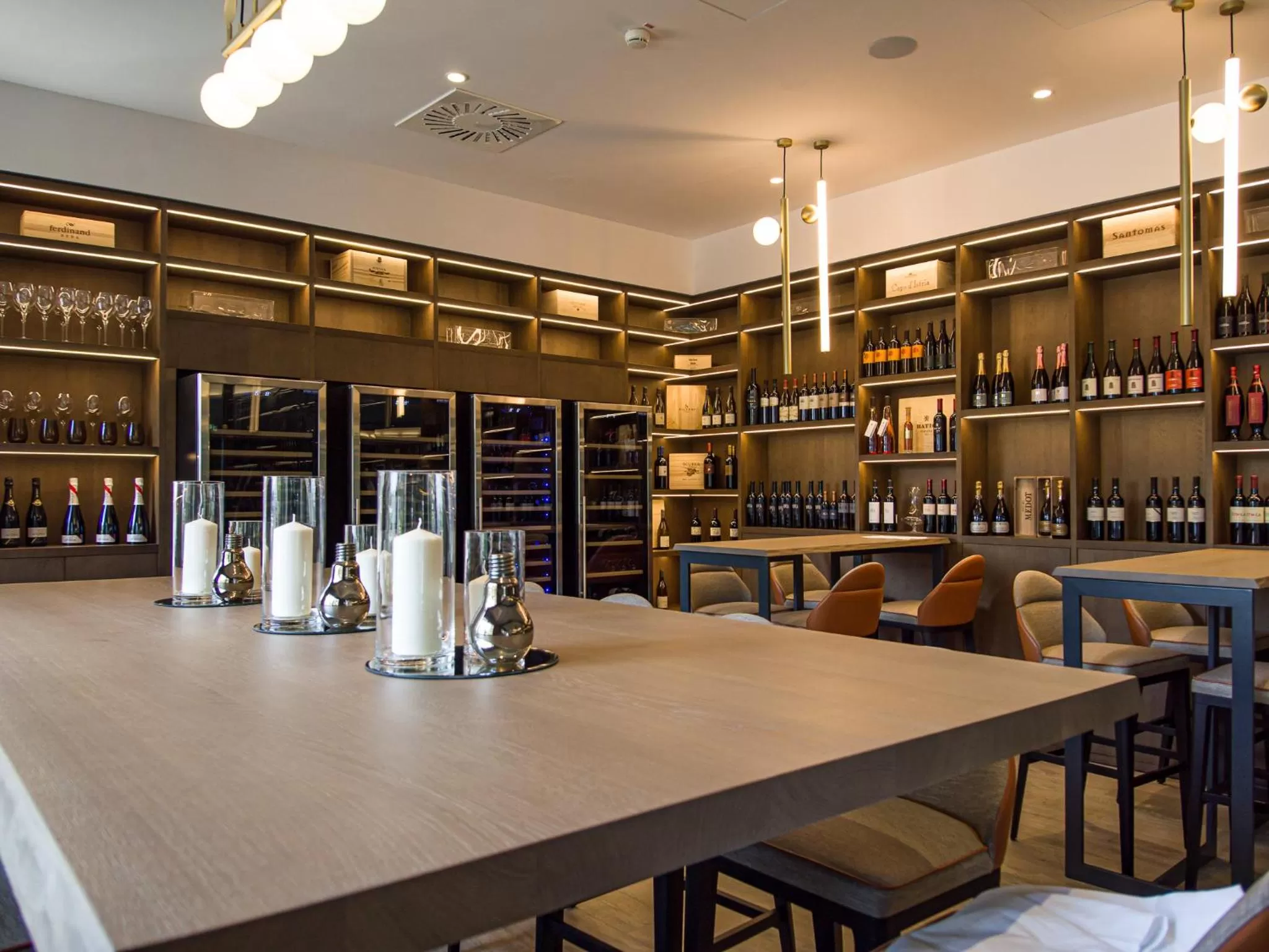 Lounge or bar in Elegans Hotel Brdo