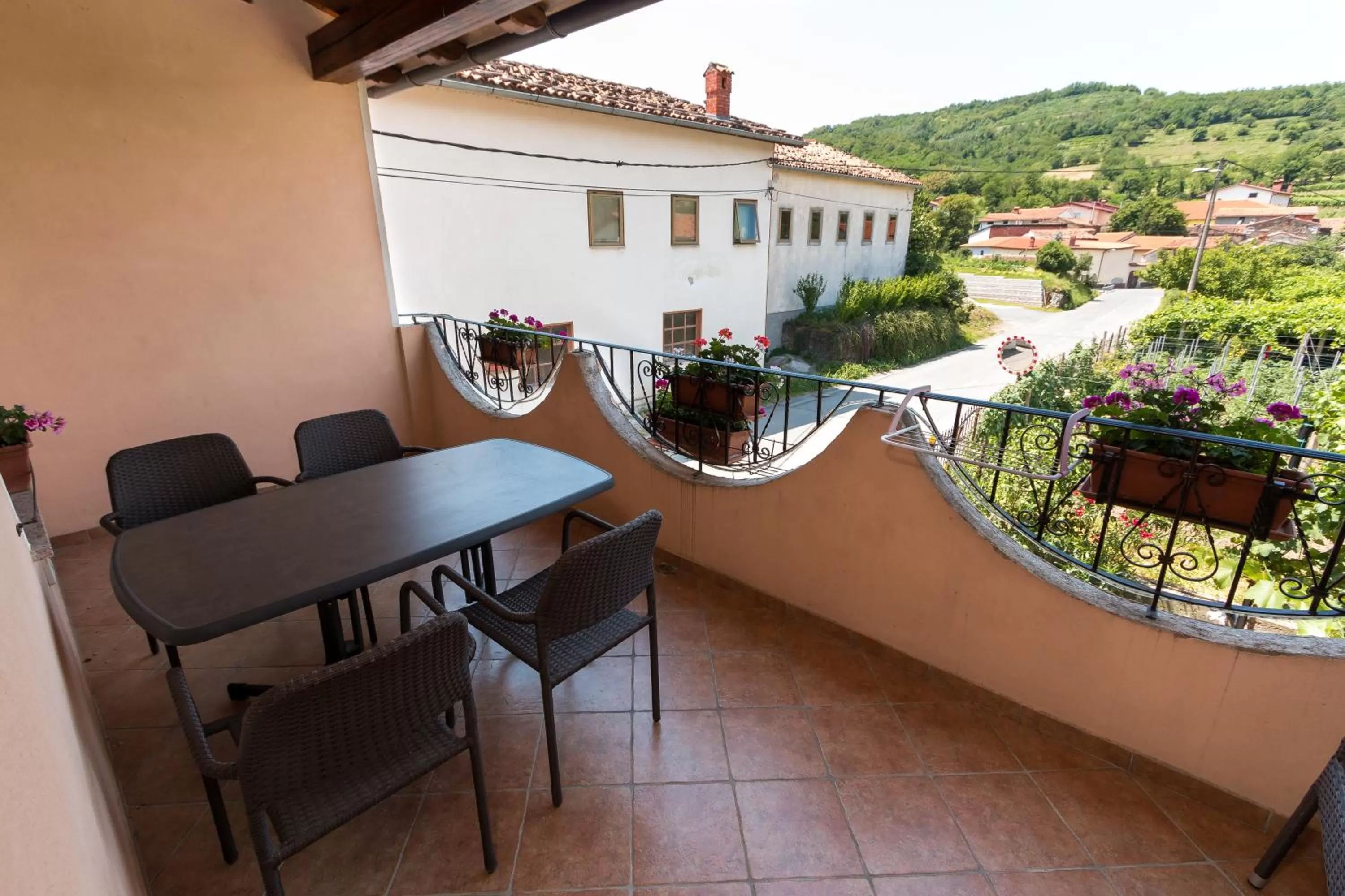 APARTMA in SOBE PILIH