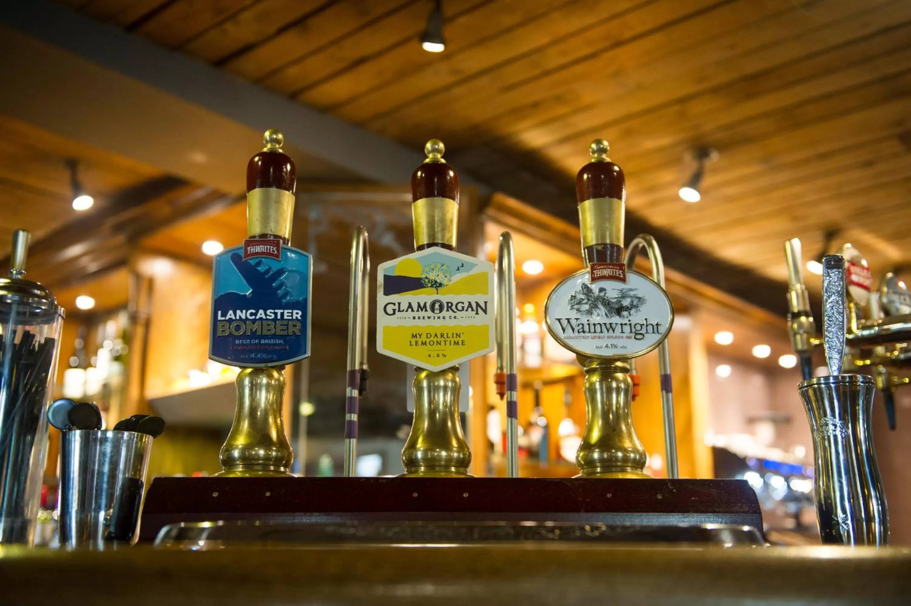 Alcoholic drinks in The Cheshire Cat by Innkeeper's Collection