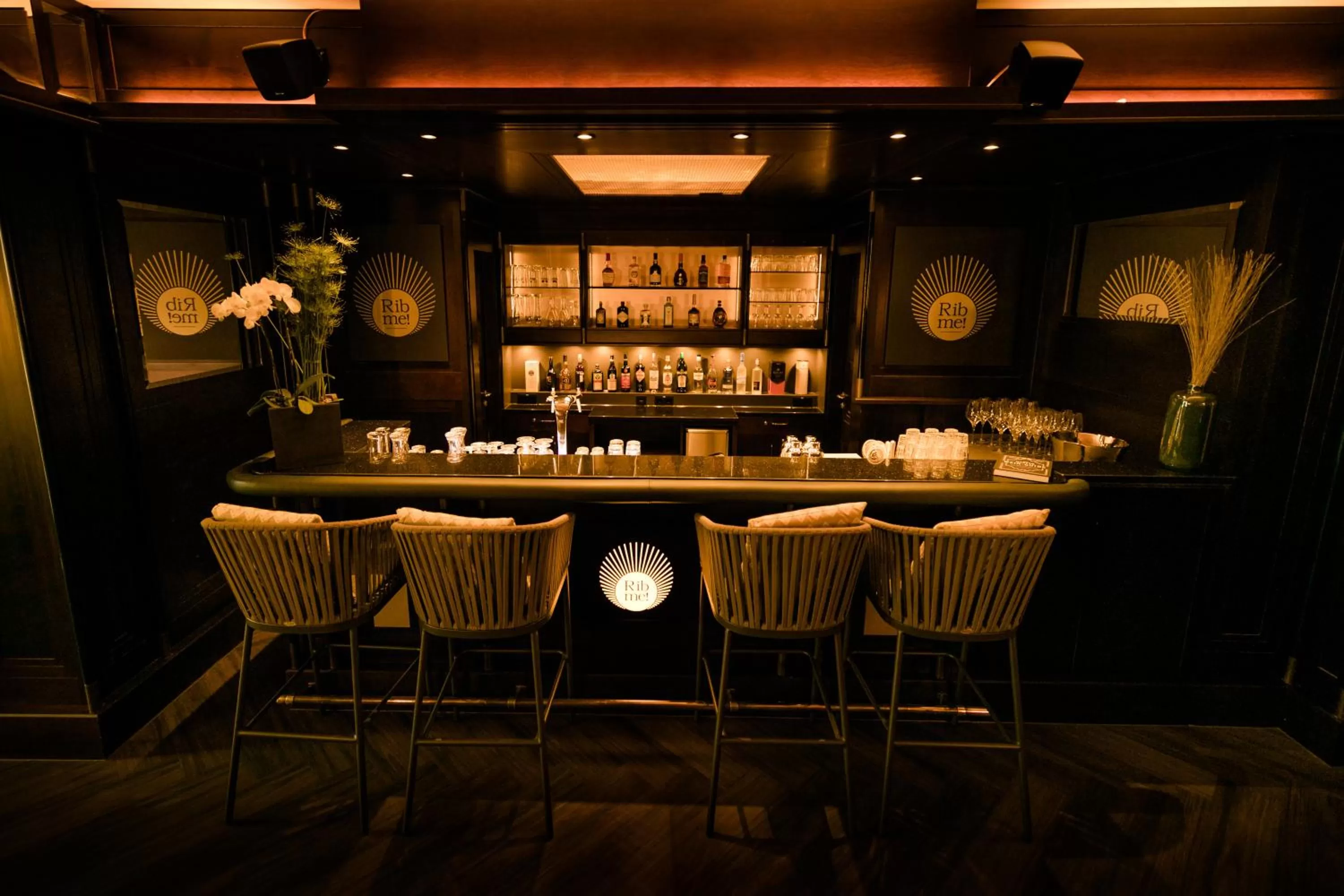 Restaurant/places to eat in Living Hotel Kanzler