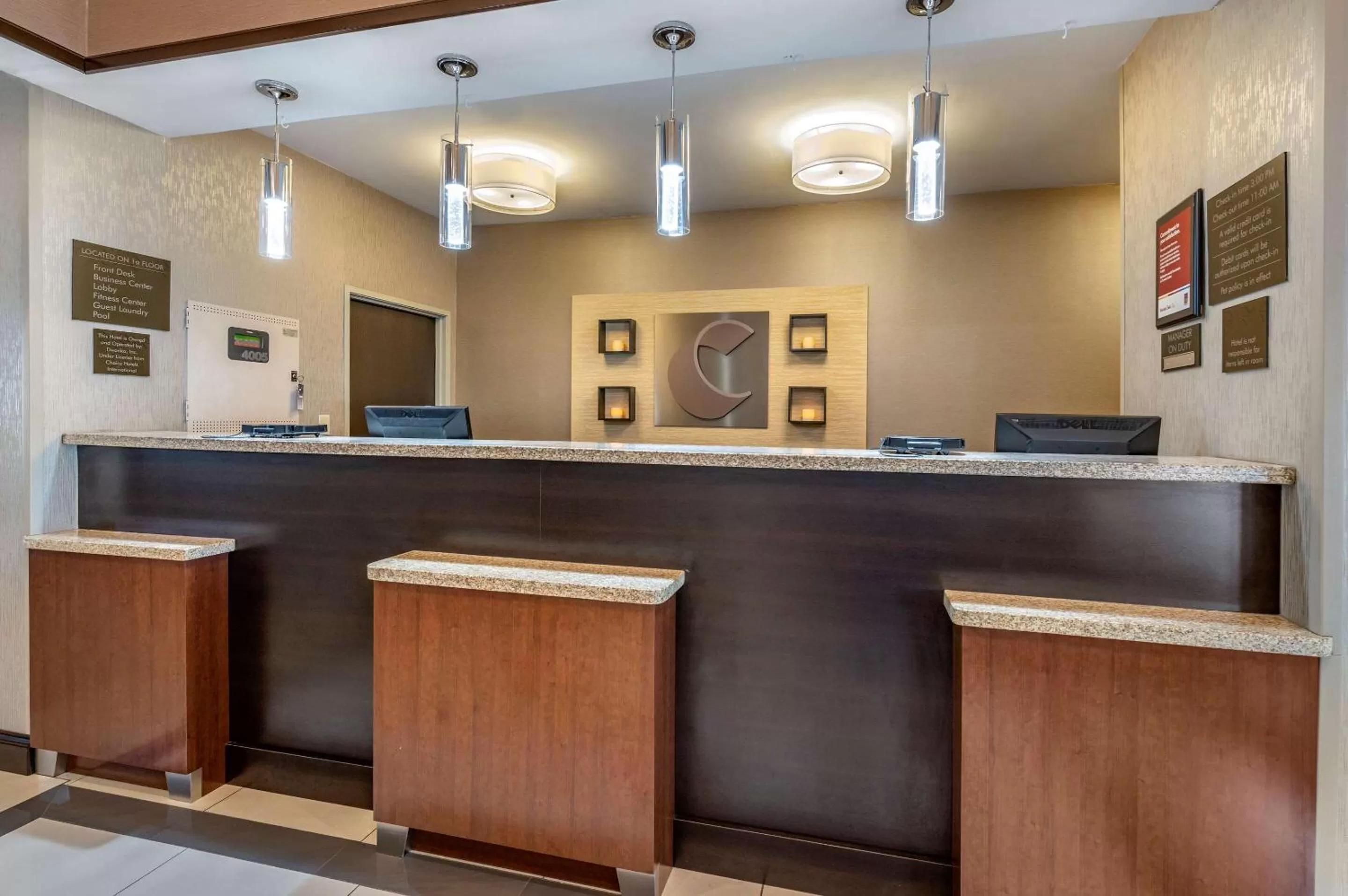 Lobby or reception in Comfort Suites Columbus West - Hilliard
