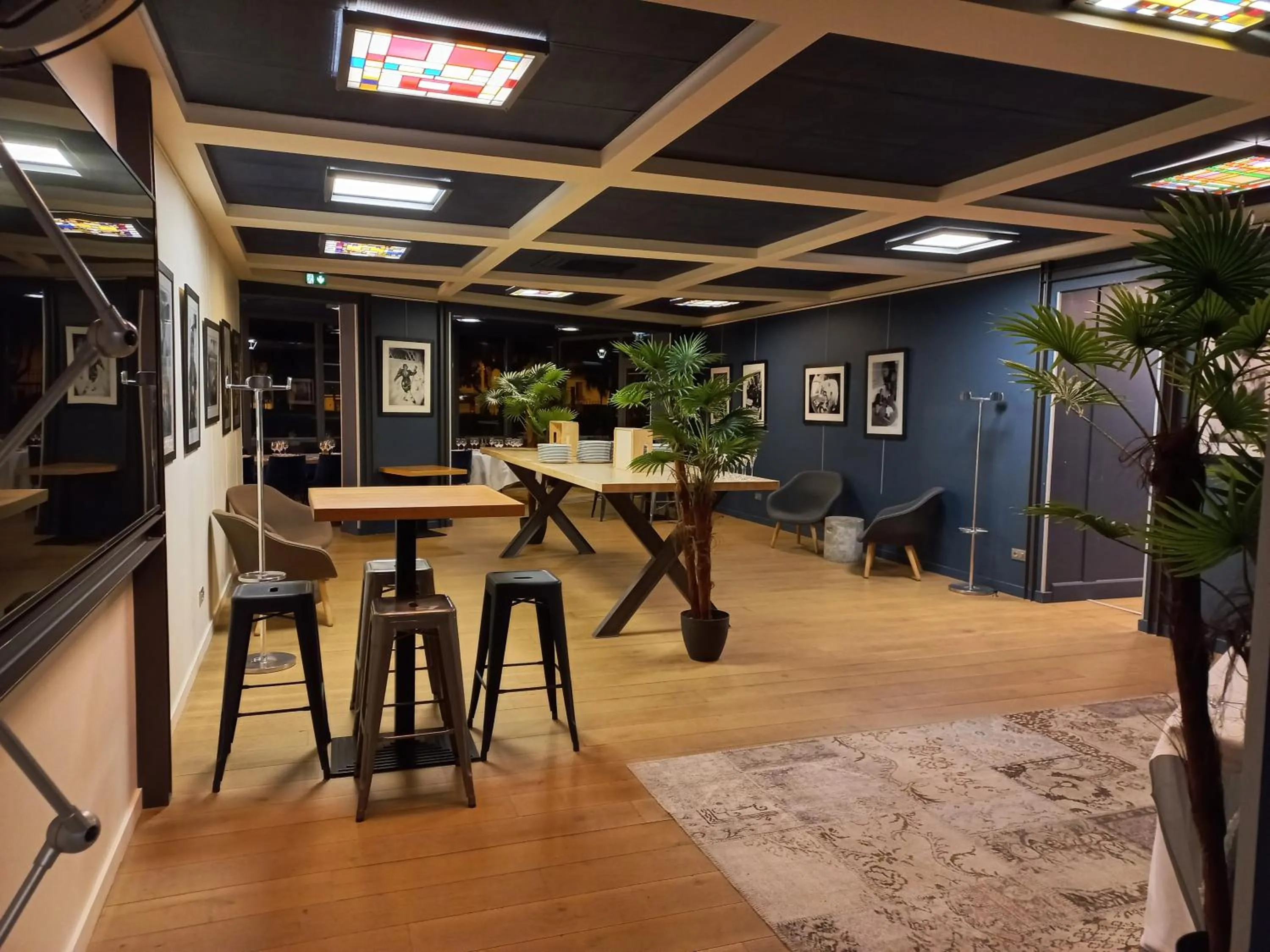 Seating area in Dali Hôtel Perpignan - Restaurant