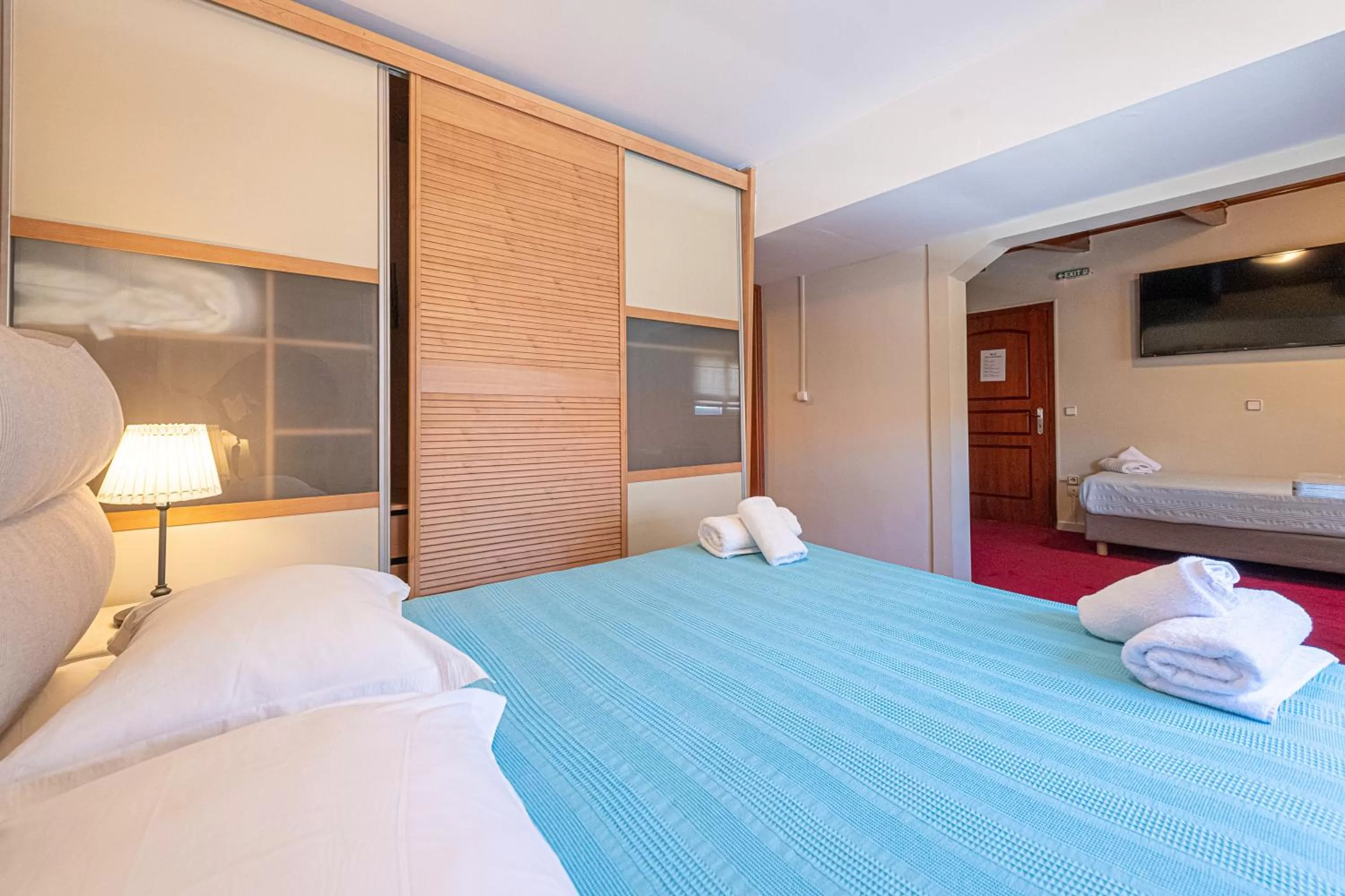 Bed in Apartments Tina FREE transfer from-to the airport