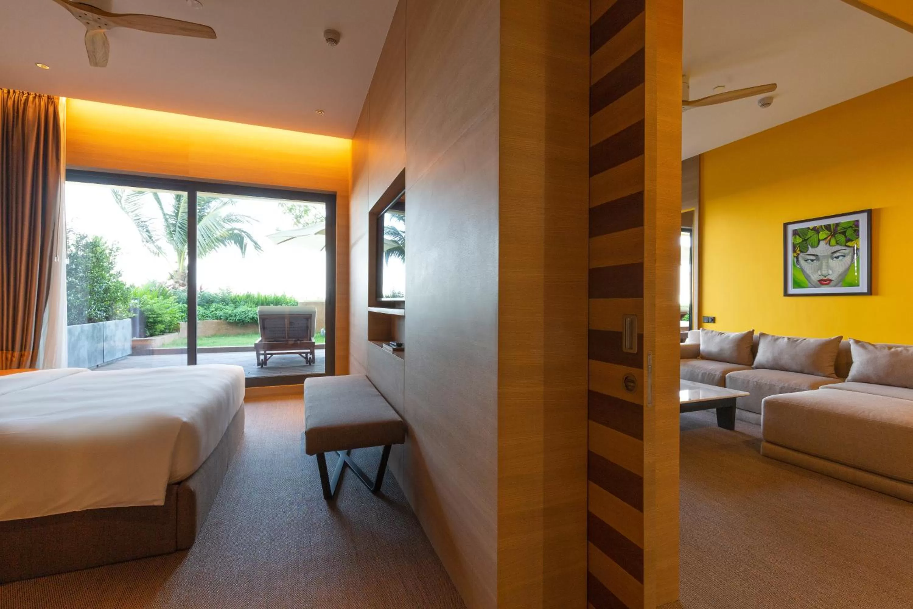 Living room, Bed in SUN & MOON, Riverside Hotel