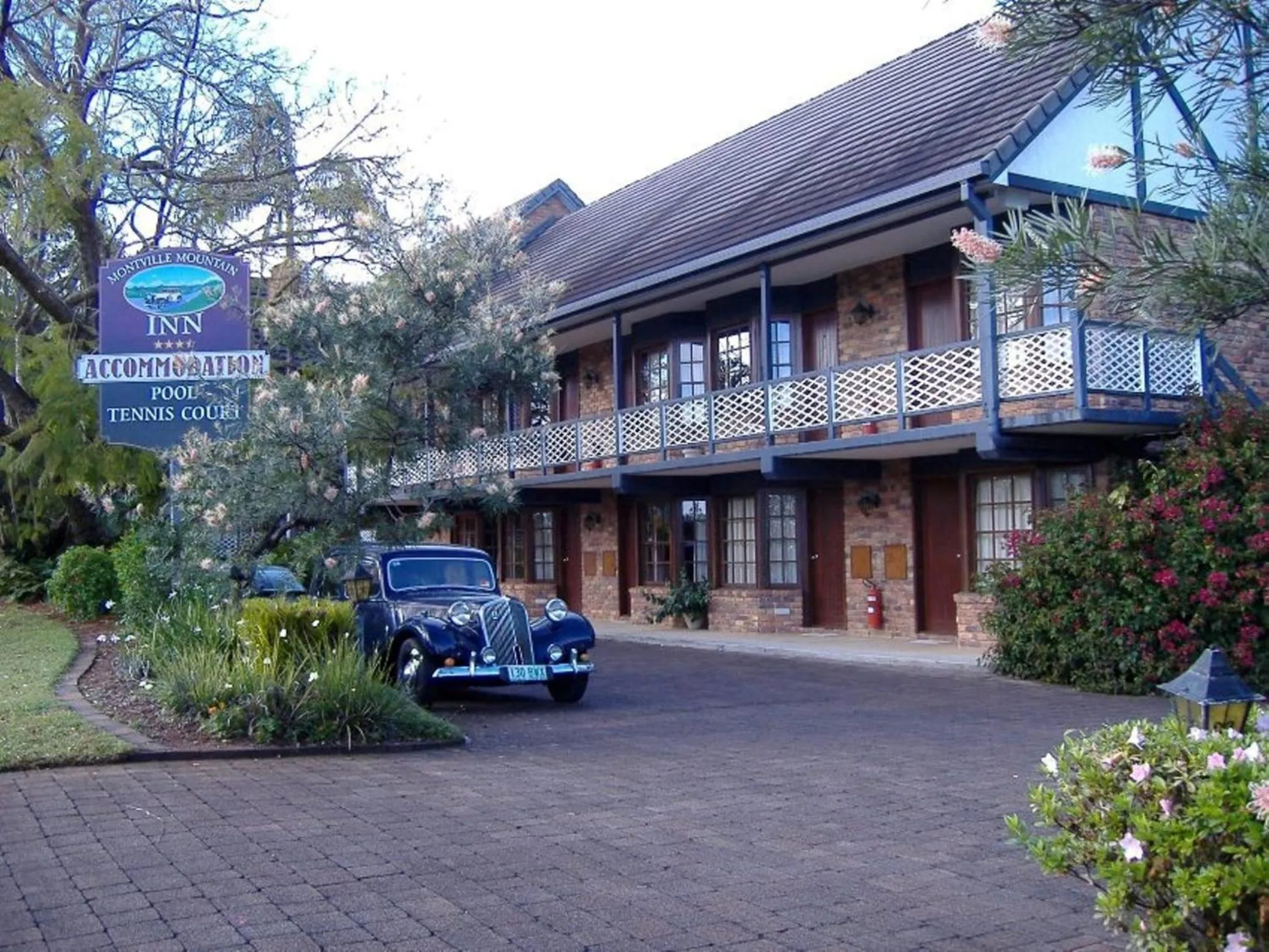 Property building in Montville Mountain Inn