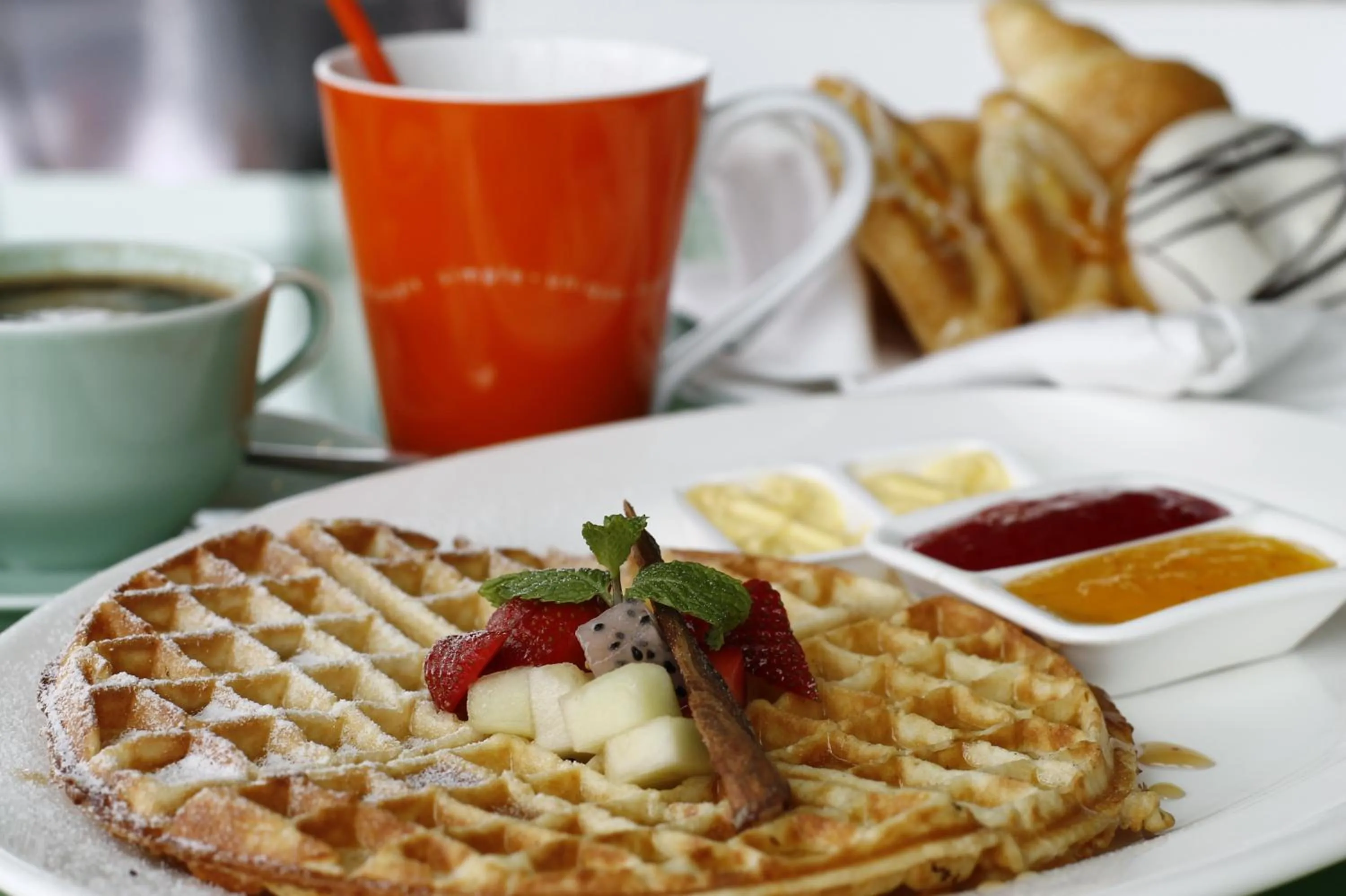 Breakfast in HARRIS Hotel & Convention Festival Citylink Bandung