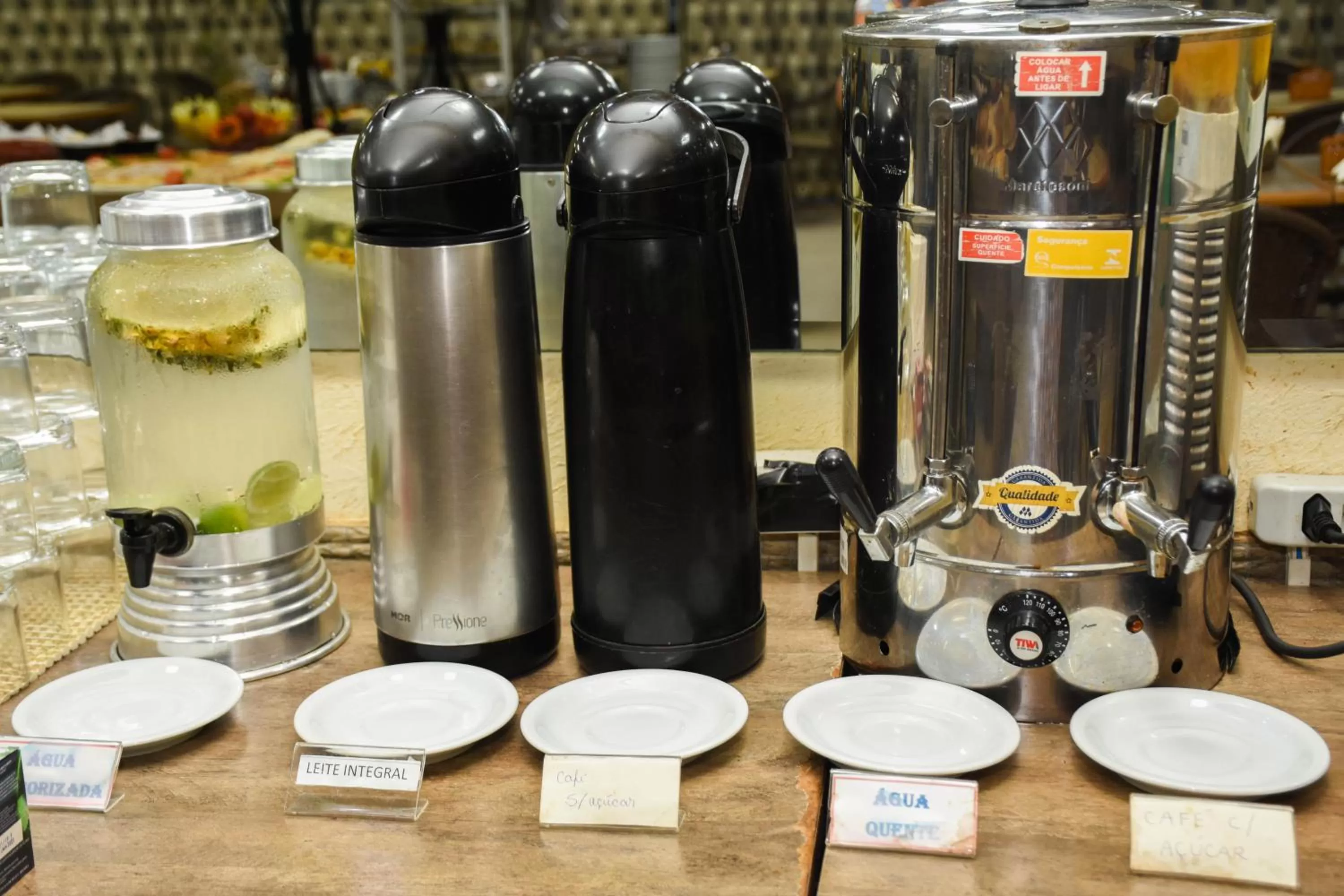 Breakfast in Larison Executive - by Easy Hotéis