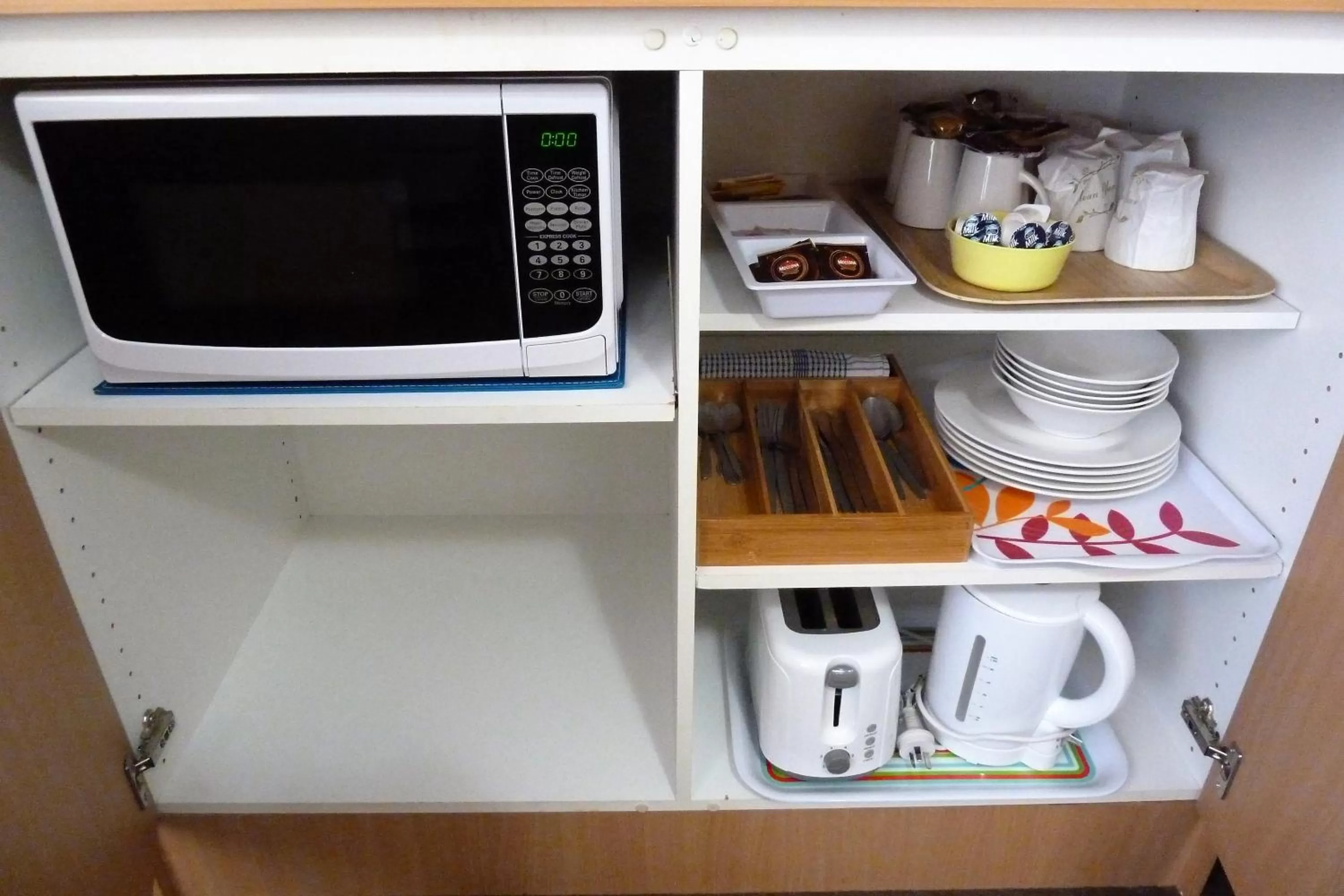 Coffee/tea facilities in Sky Rider Motor Inn