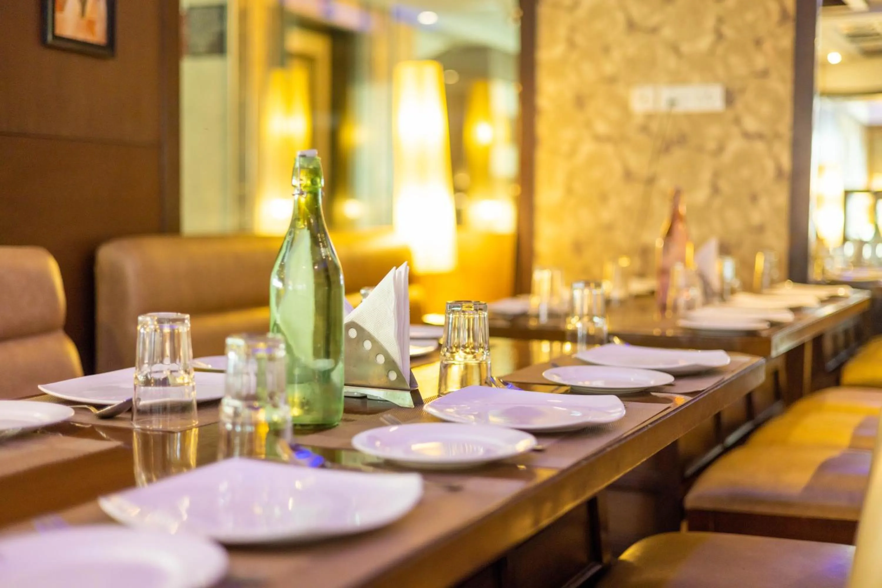 Restaurant/Places to Eat in Hotel Clarks Inn Jaipur, Banipark