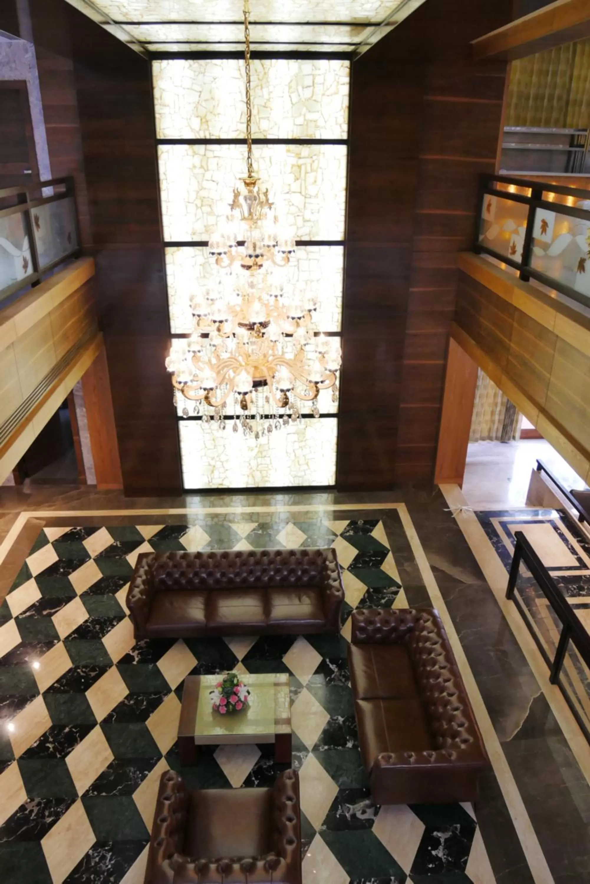 Restaurant/places to eat in Hotel Hills