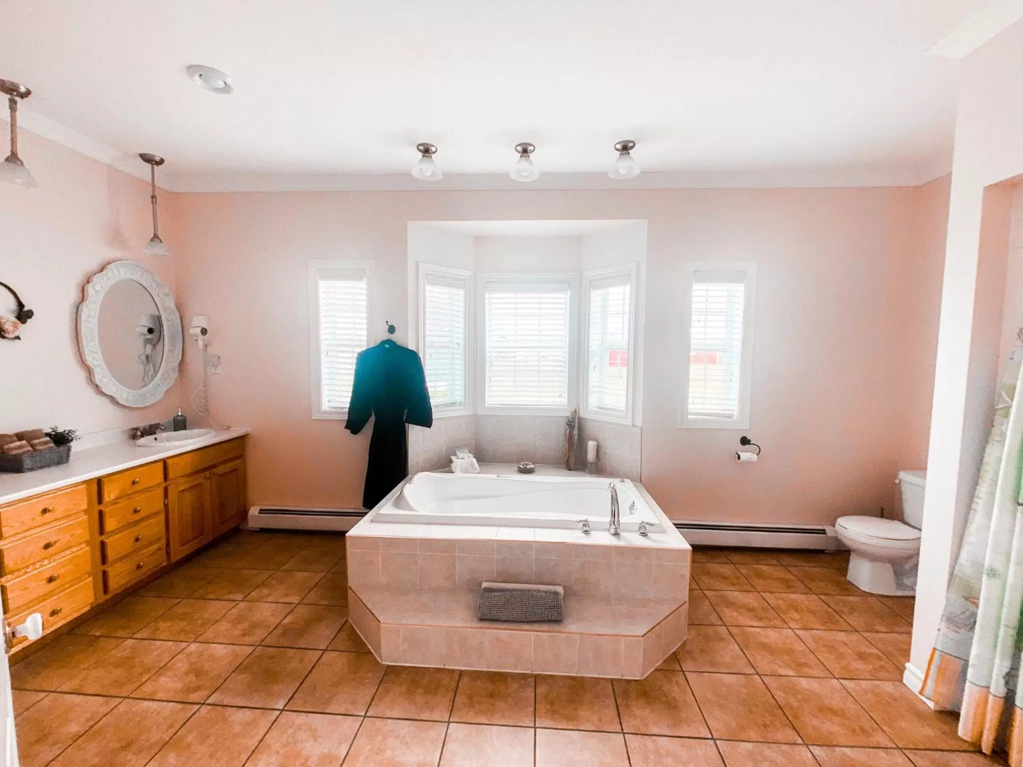 Bathroom in Sea Breeze Bed & Breakfast and RV Park