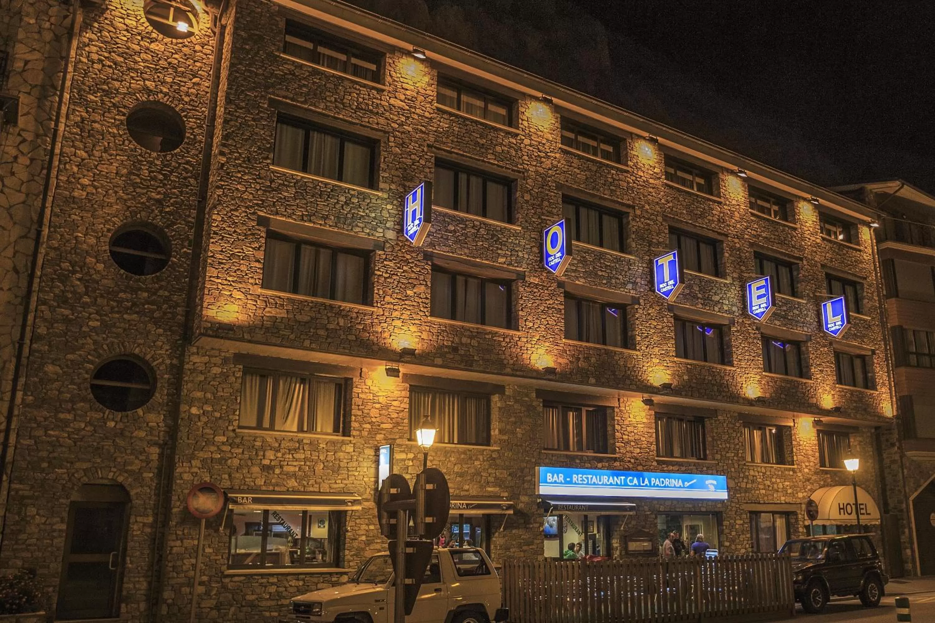 Facade/entrance in Hotel Roc Del Castell
