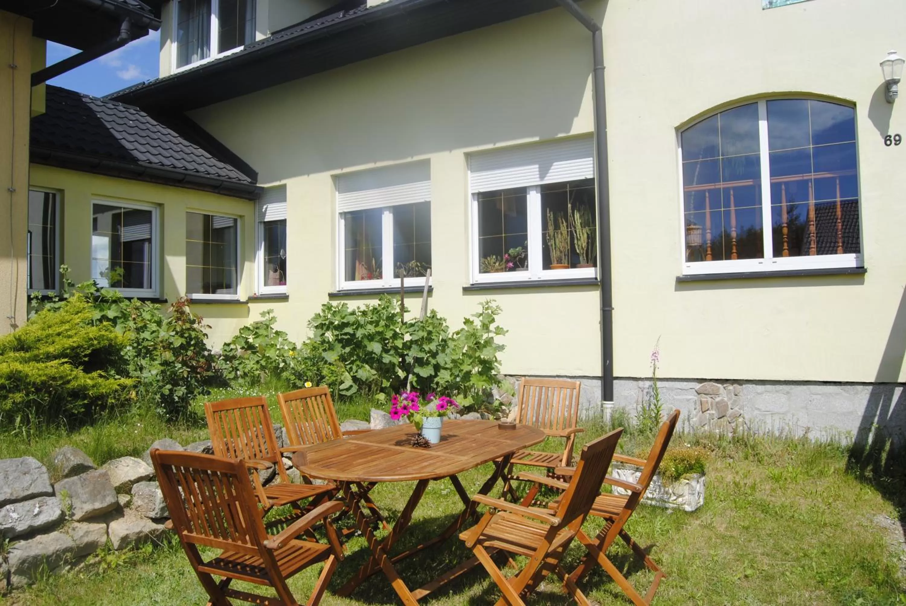 Facade/entrance in Villasol