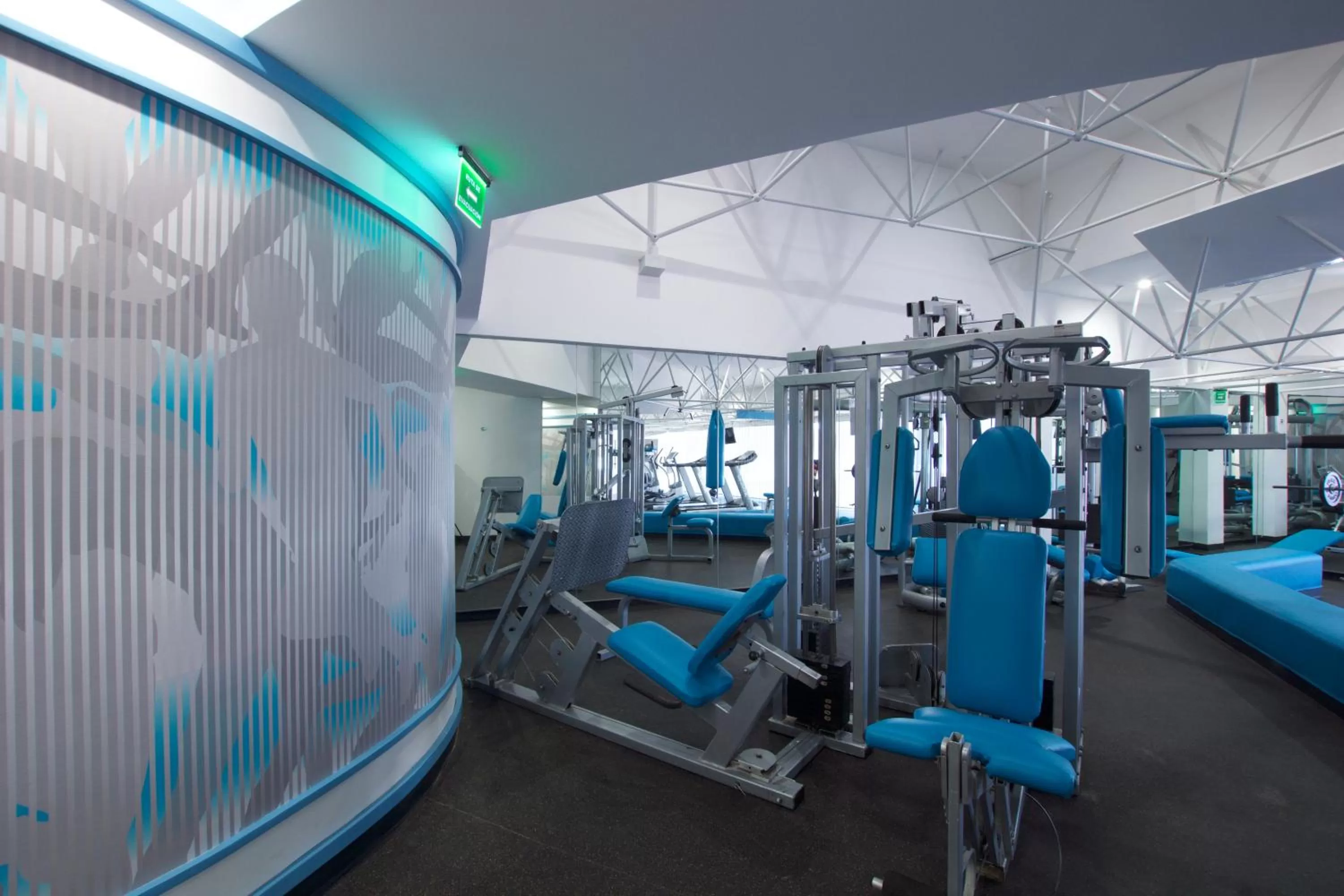 Fitness centre/facilities in Crowne Plaza Hotel Mexico City North-Tlalnepantla, an IHG Hotel