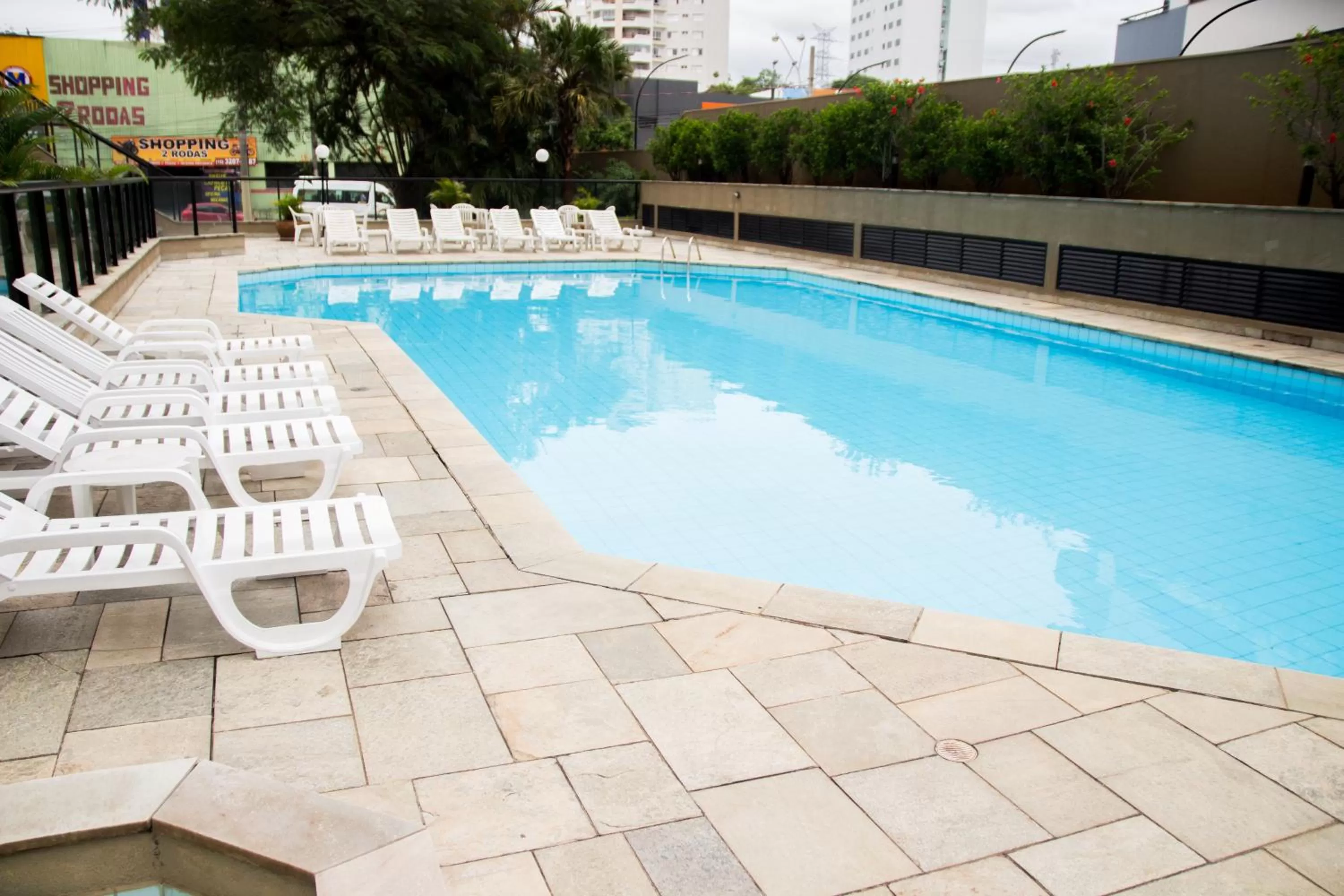 Swimming Pool in Summit Flat Service