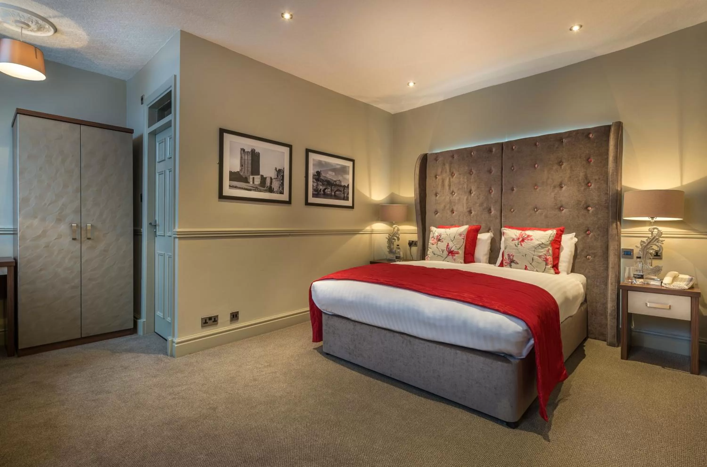 Bedroom, Bed in The Kings Head Hotel, Richmond, North Yorkshire - The Coaching Inn Group